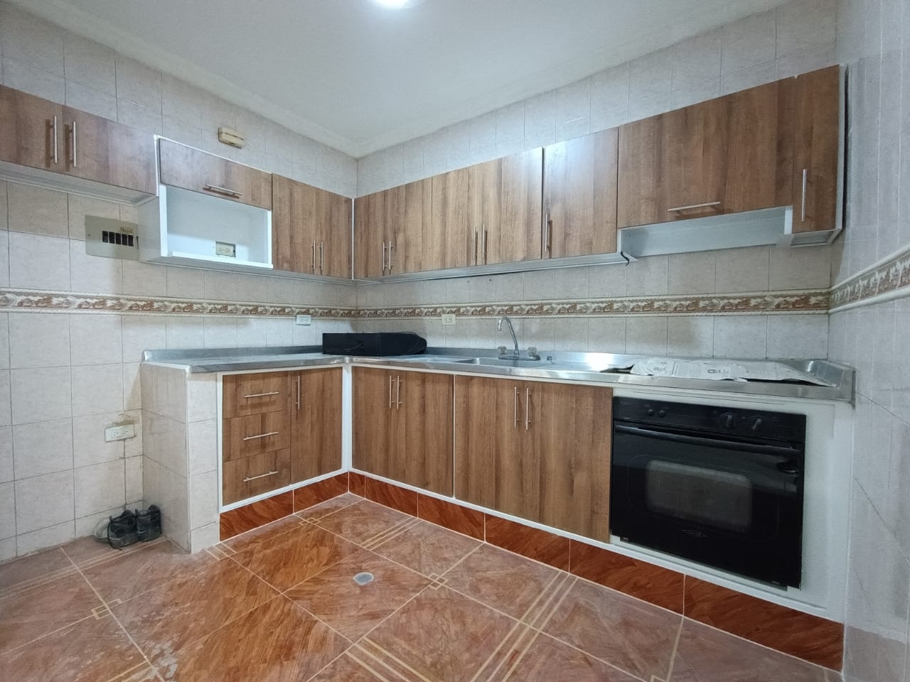 ARRIENDO CASA PRIMER PISO EN PROPIEDAD HORIZONTAL-BARRIO SAN JUDAS
