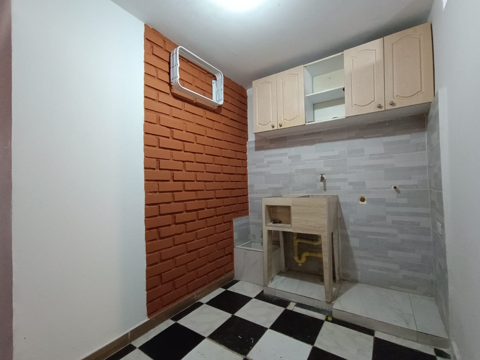 APARTAMENTO EN ARRIENDO AL NORTE DE CALI BARRIO LA RIVERA