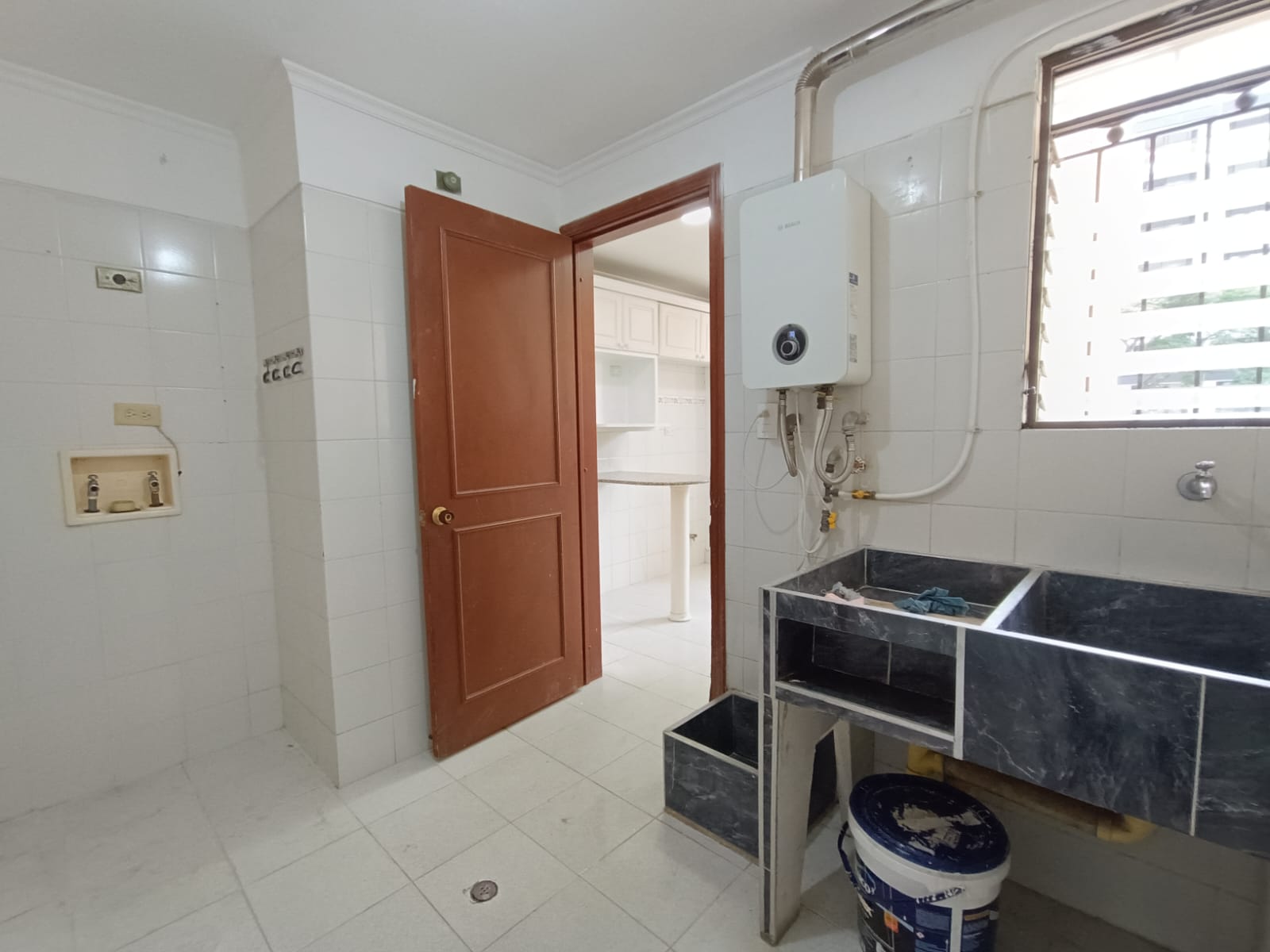 ARRIENDO APARTAMENTO AL NORTE DE CALI - EDIFICIO CARBONERO