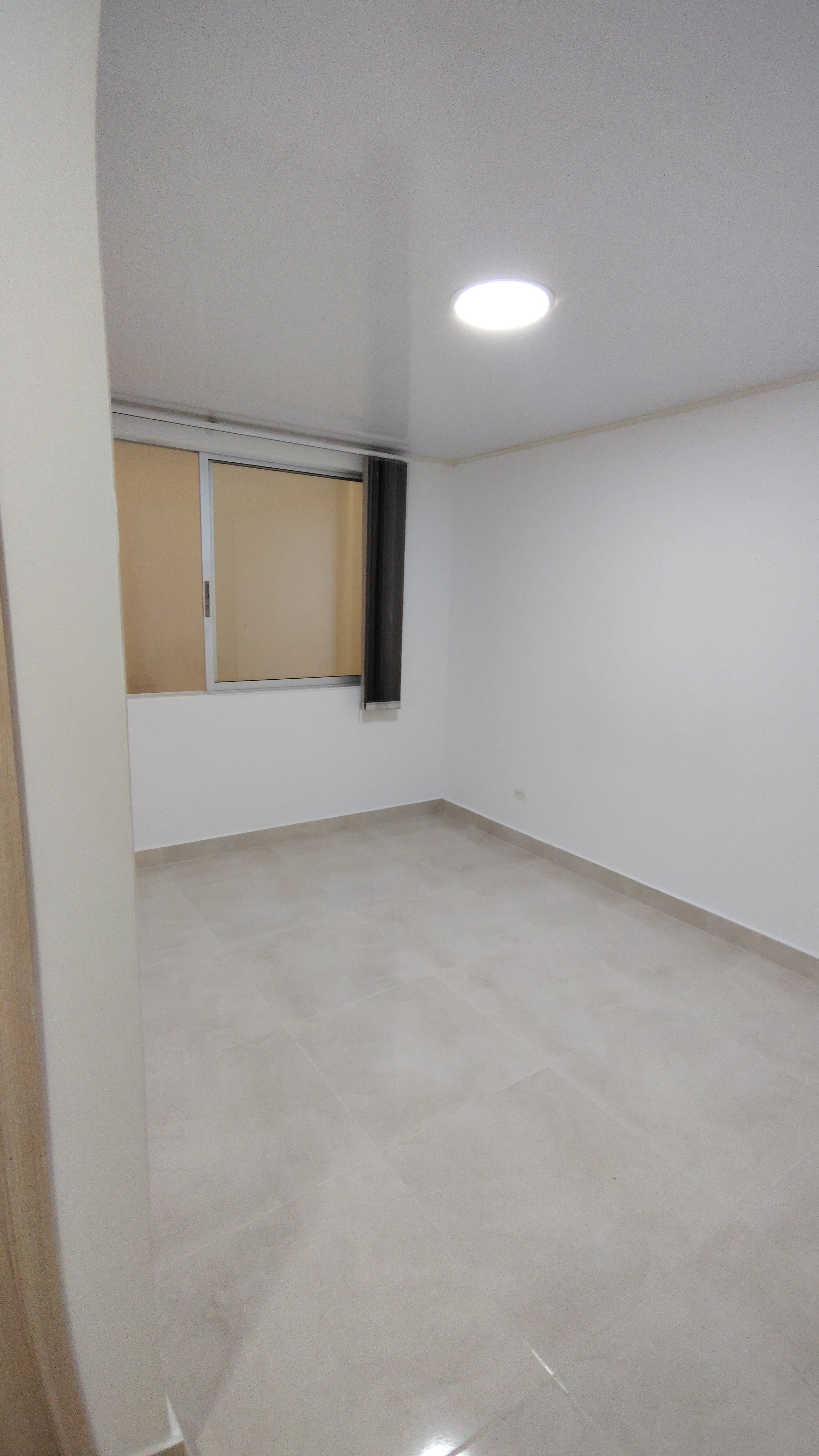 ARRIENDO ESTUDIO  EN EL BARRO EL INGENI  203