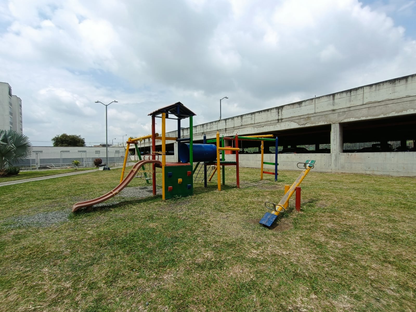 APARTAMENTO PARA VENTA EN EL BARRIO LA ESTANCIA - YUMBO-VALLE.