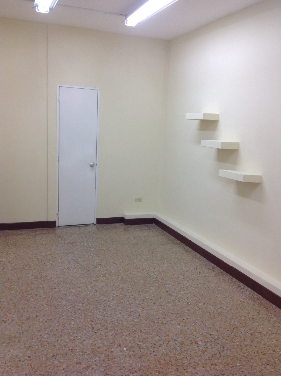 ARRIENDO LOCAL COMERCIAL AL SUR DE CALI BARRIO EL CEDRO