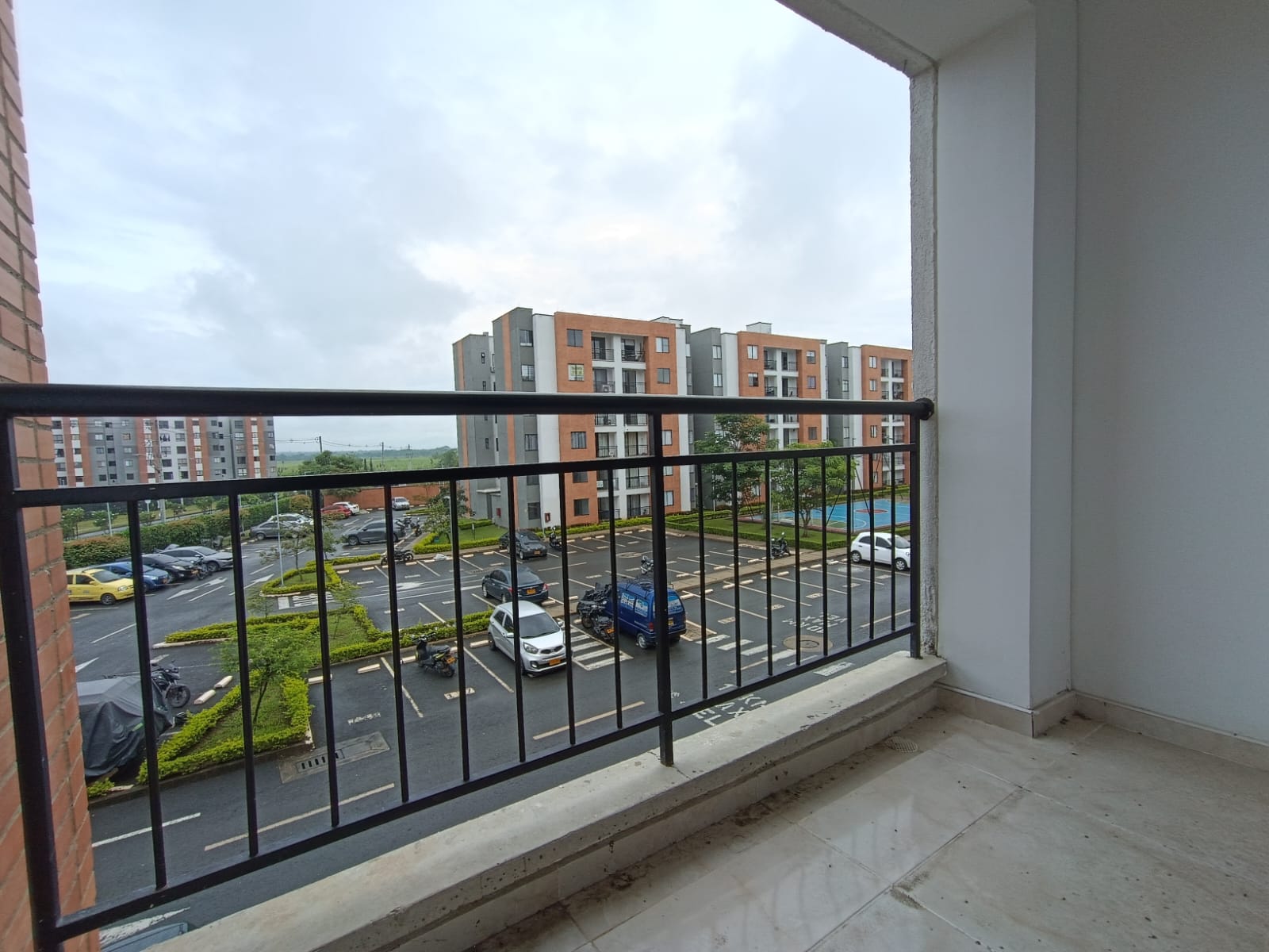 ARRIENDO APARTAMENTO EN CR ARRAYANES - PARQUE NATURA