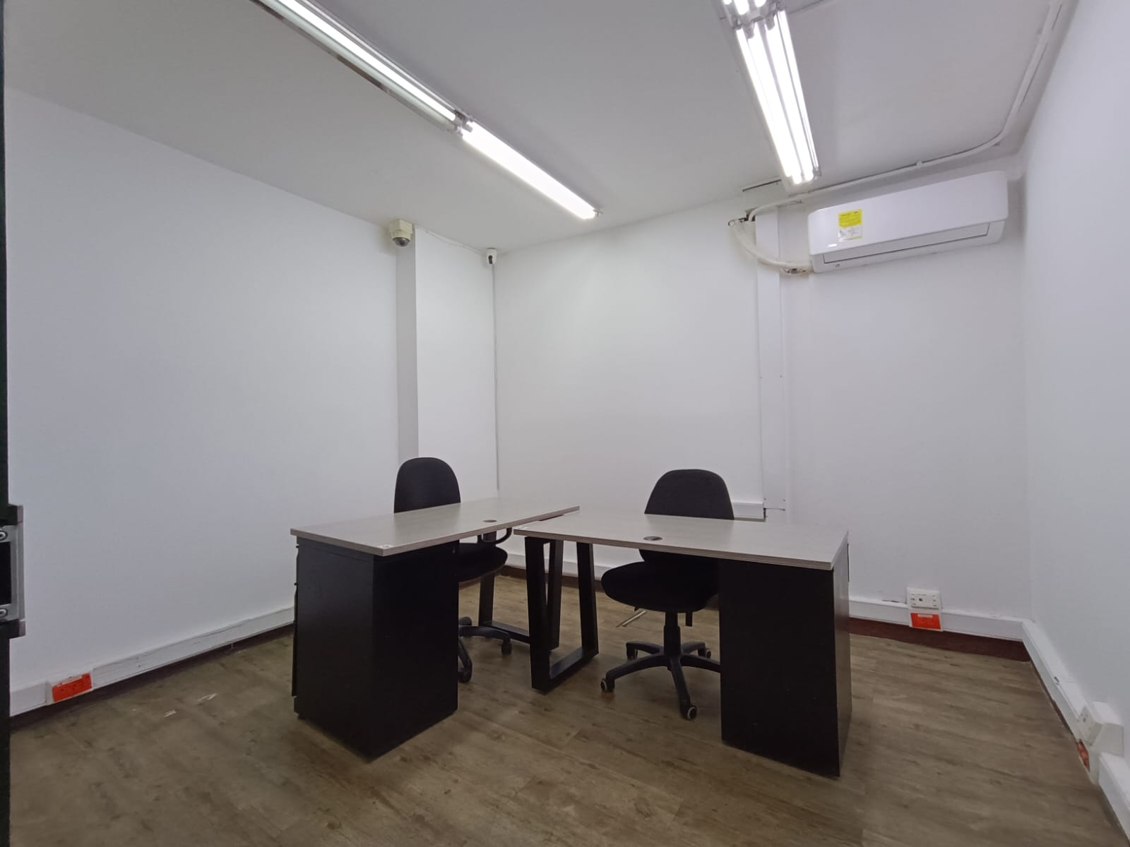 OFICINA PARA ARRIENDO EN EL BARRIO LA FLORA PARA CALL CENTER