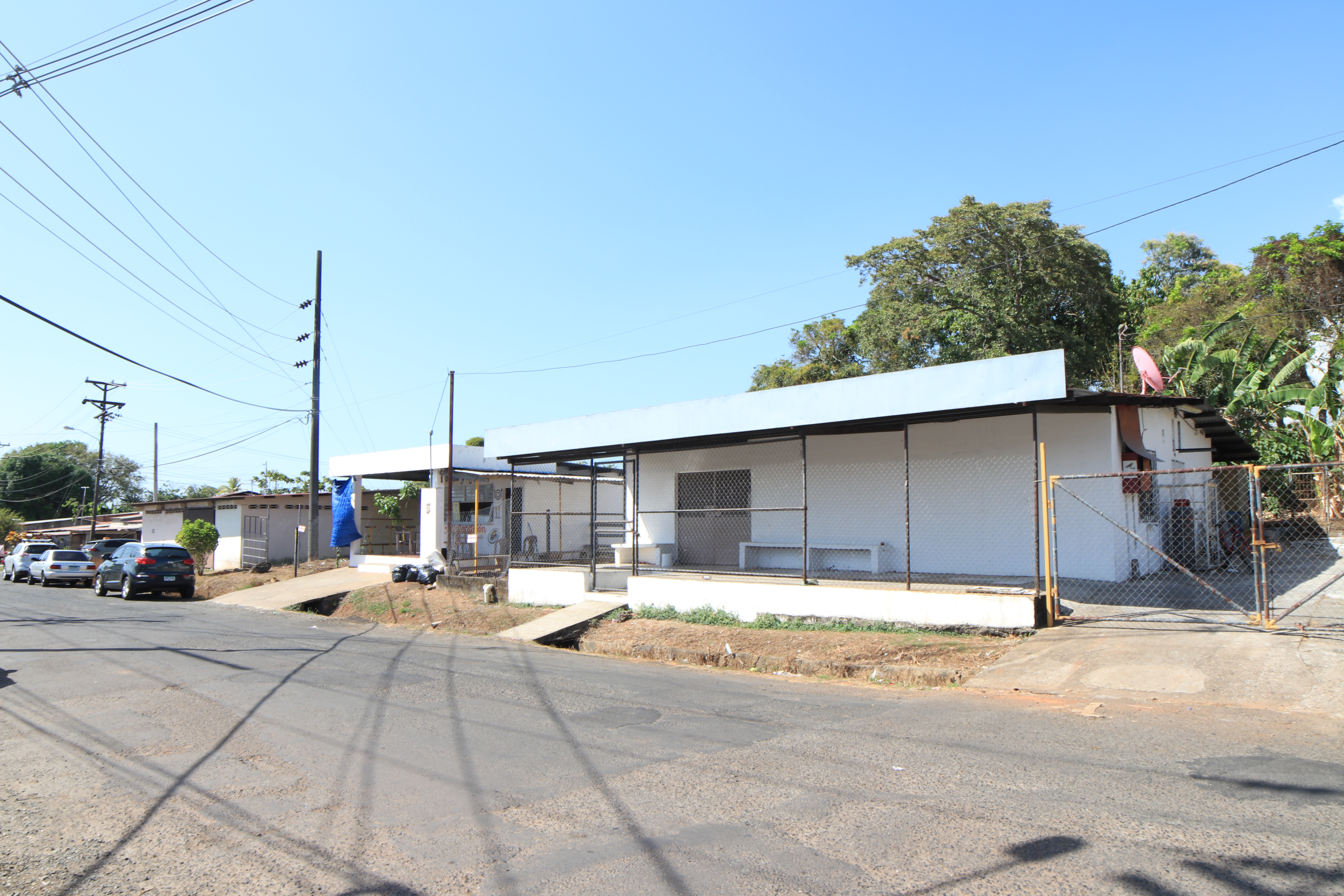 VENDO LOCALES Y APARTAMENTOS EN ALQUILER EN CHORRERA