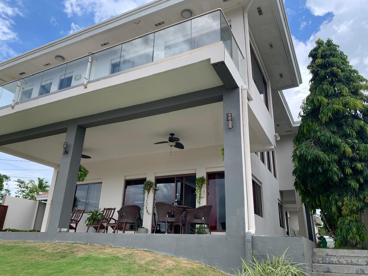 VENDO CASA RESIDENCIAL - LA CHORRERA SECTOR SANTA CLARA 
