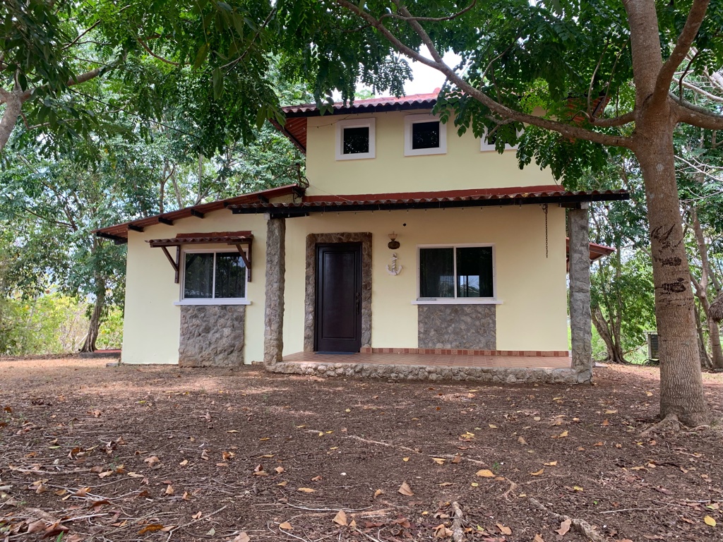 VENDO EN LA REPRESA LA CHORRERA CASA 