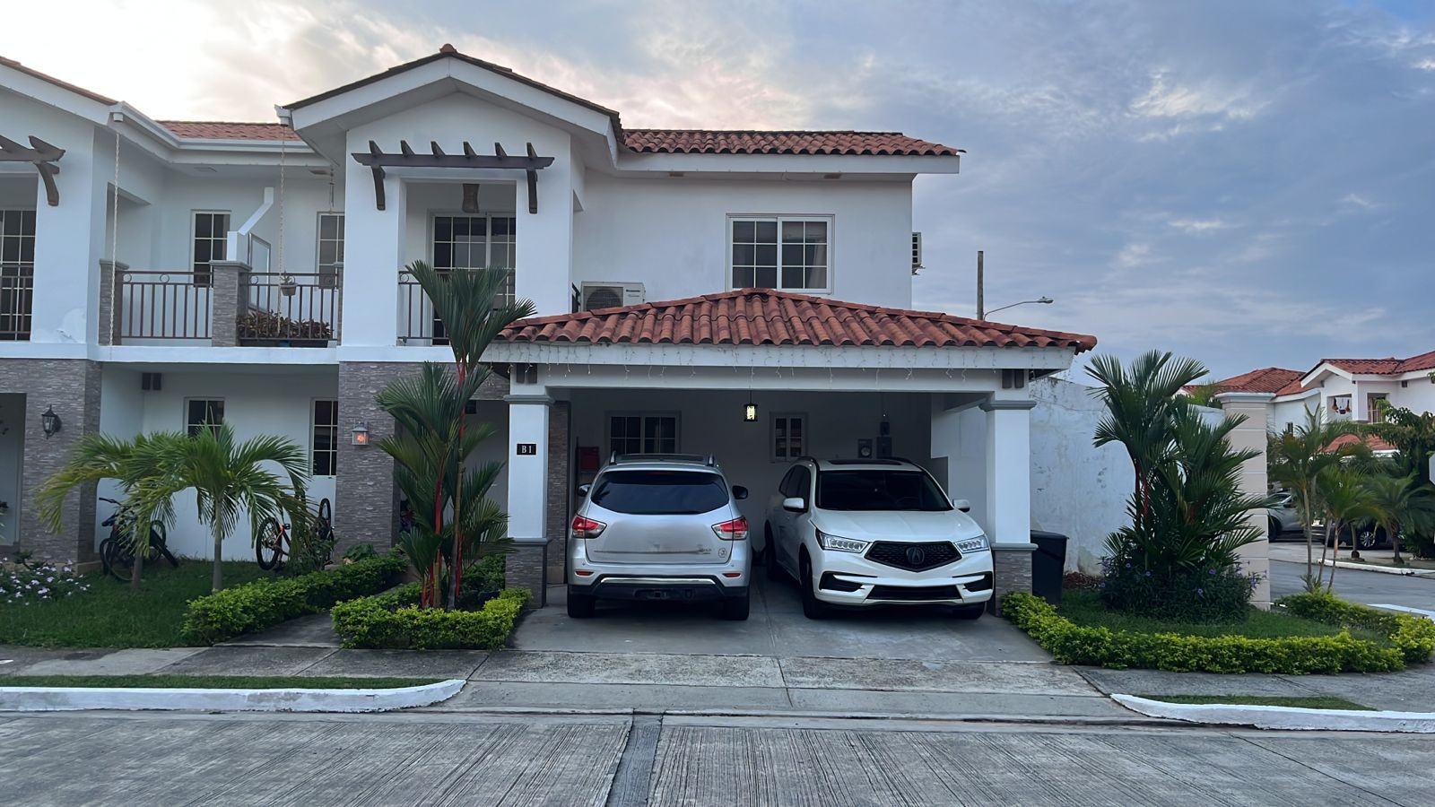 Venta de Casa en Quintas de Versalles, NEGOCIABLE