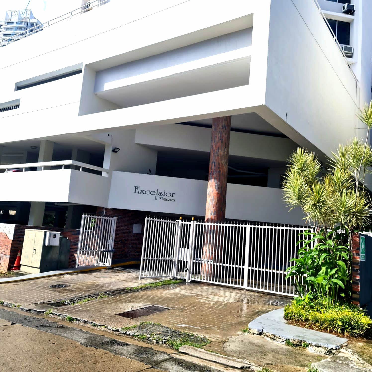 Venta de Apartamento PH. Excelsior Plaza/ Bella Vista / Panamá/ 95 m² 