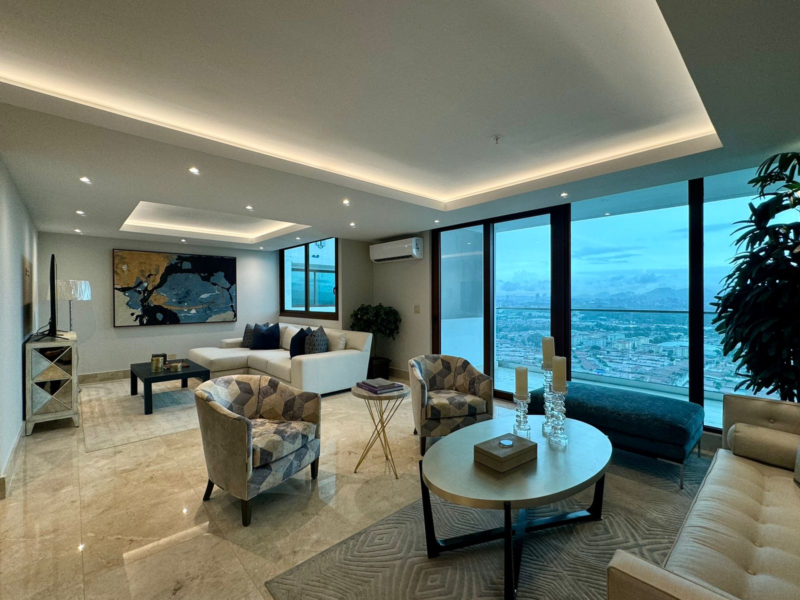 Se vende apartamento en Santa Maria PH Colonial