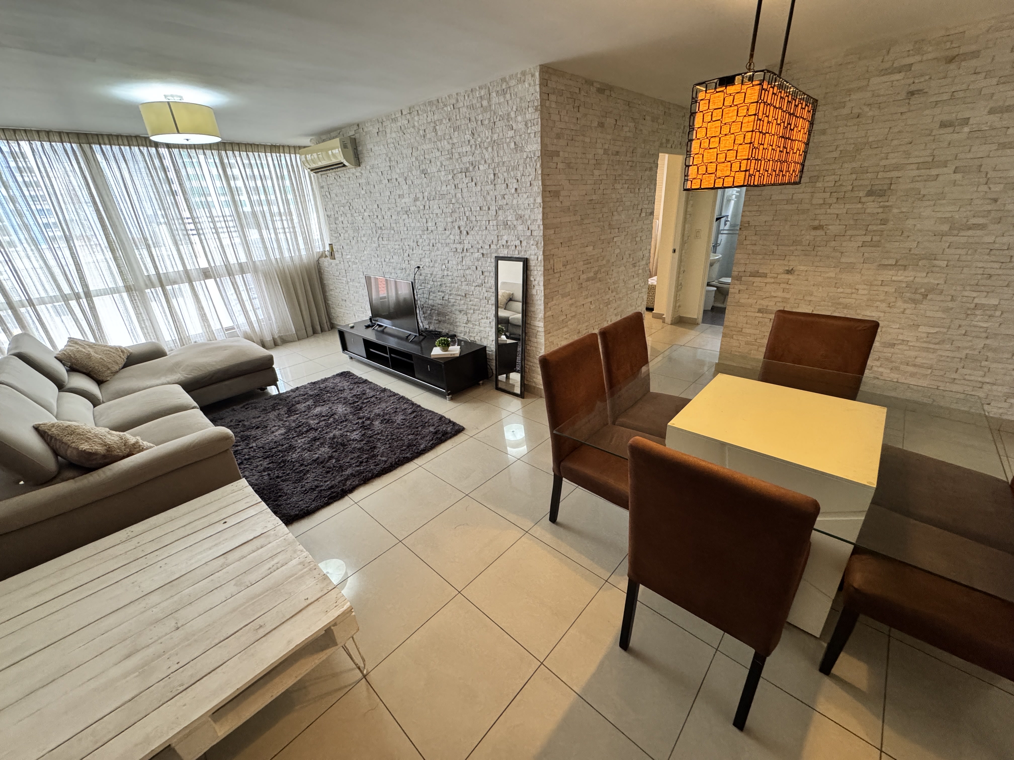 Se vende apartamento amoblado en el PH San Francisco Bay