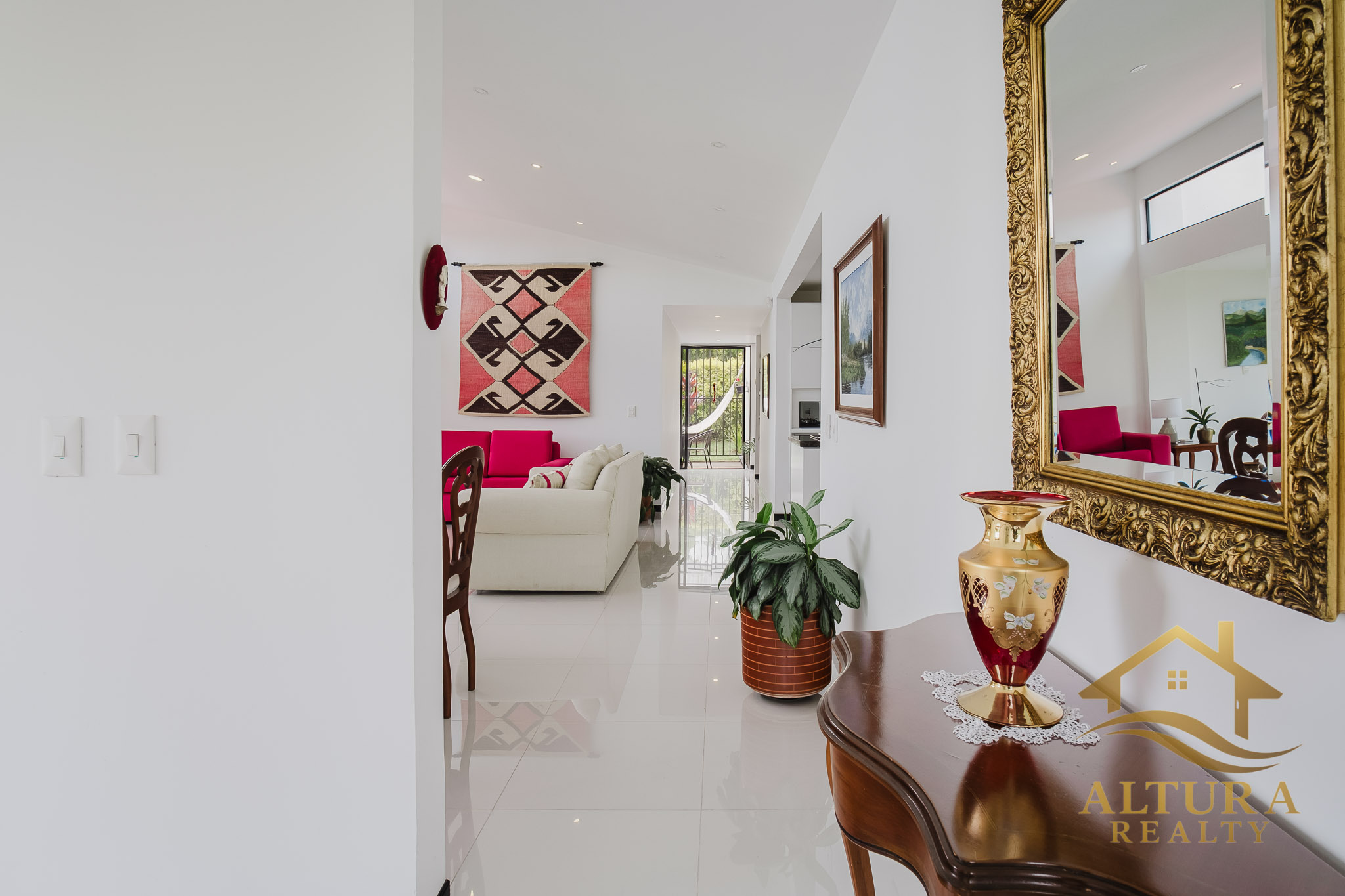 SE VENDE CASA CAMPESTRE EN CONJUNTO CERRADO CIRCASIA QUINDIO