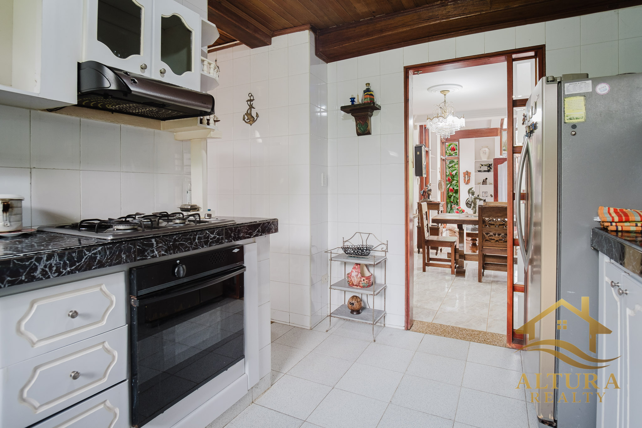 Casa Campestre  En Venta En Circasia Com Amplios Jardines-PROP-001