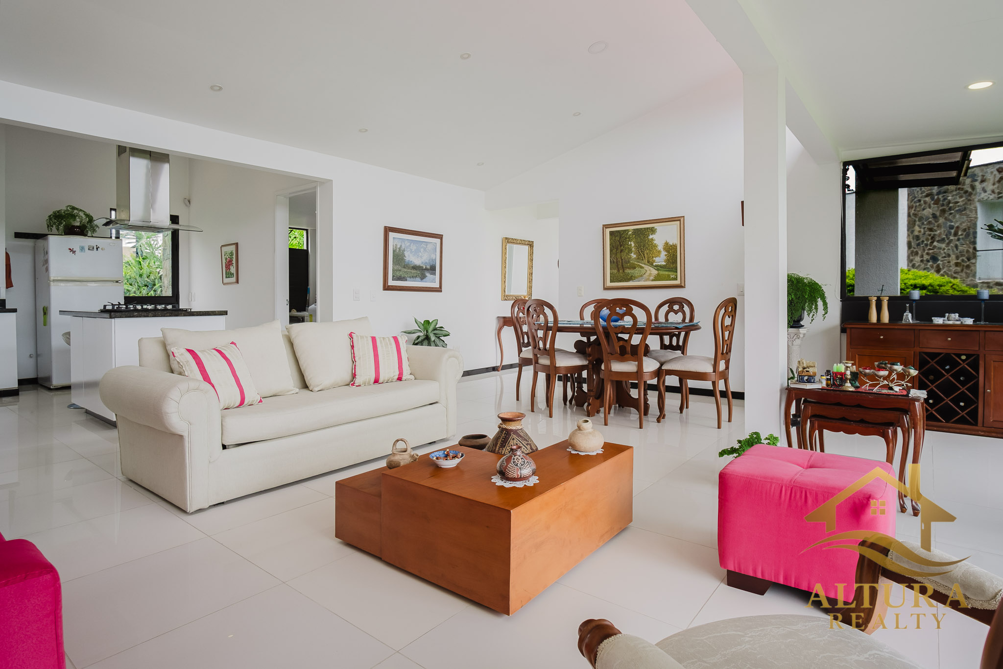 SE VENDE CASA CAMPESTRE EN CONJUNTO CERRADO CIRCASIA QUINDIO