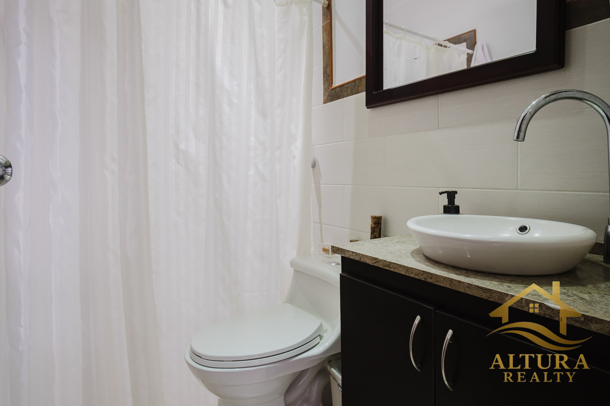 Duplicate - SE VENDE HERMOSA CASA CAMPESTRE CONJUNTO CERRADO CIRCASIA