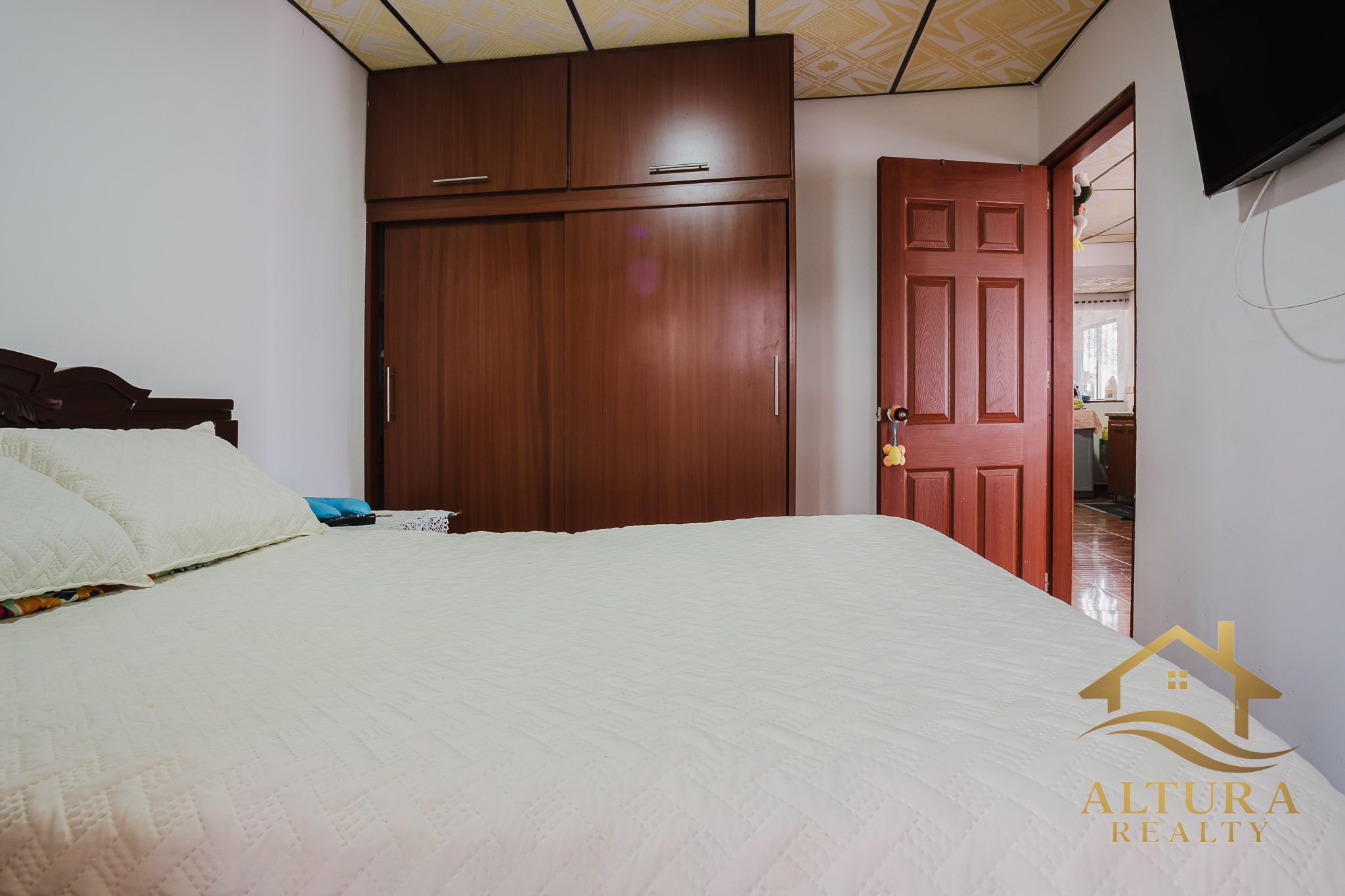 SE VENDE CASA DOBLE RENTA EN CALARCA