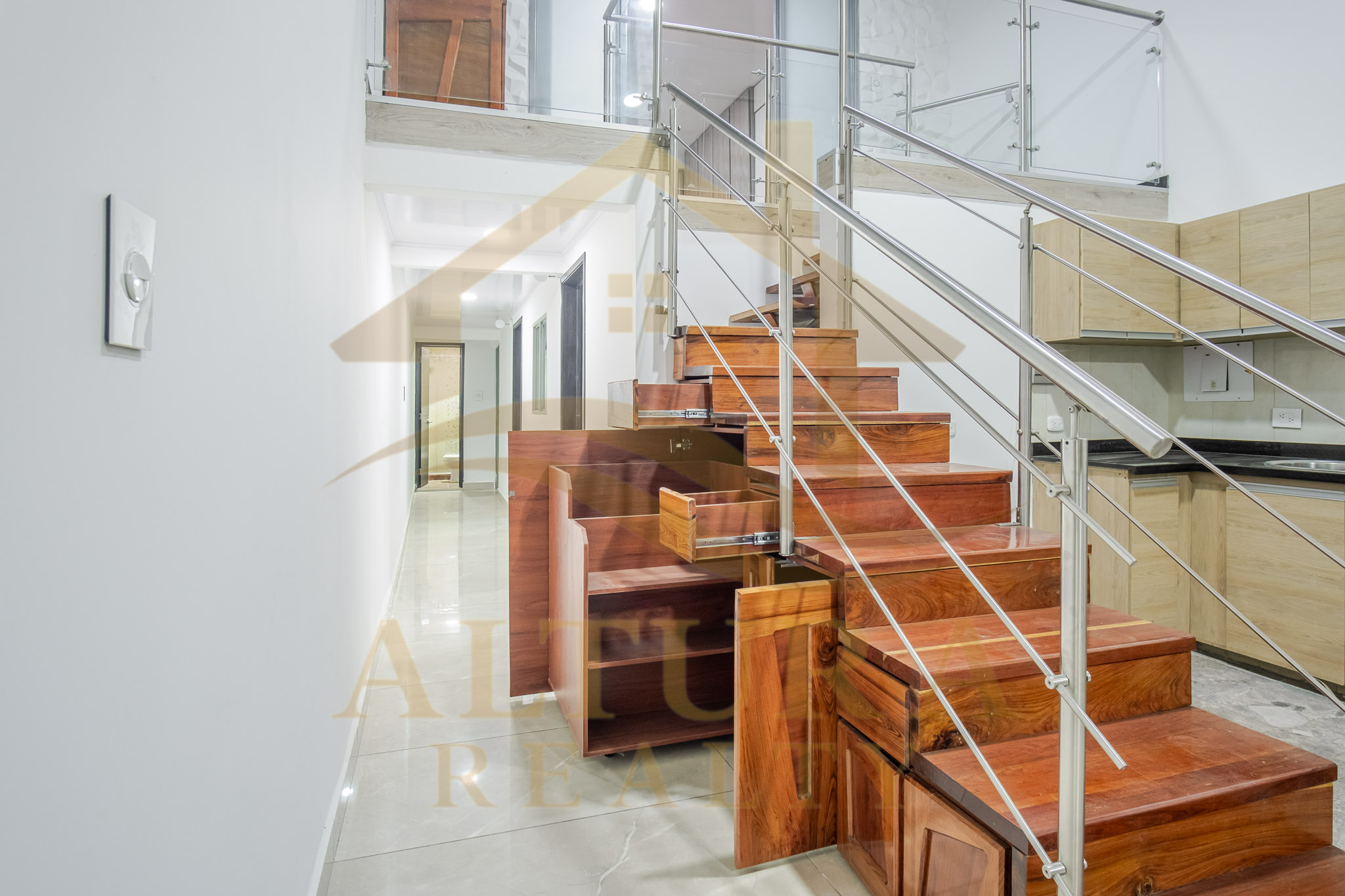 SE VENDE MODERNA CASA EN EL NORTE DE CIRCASIA