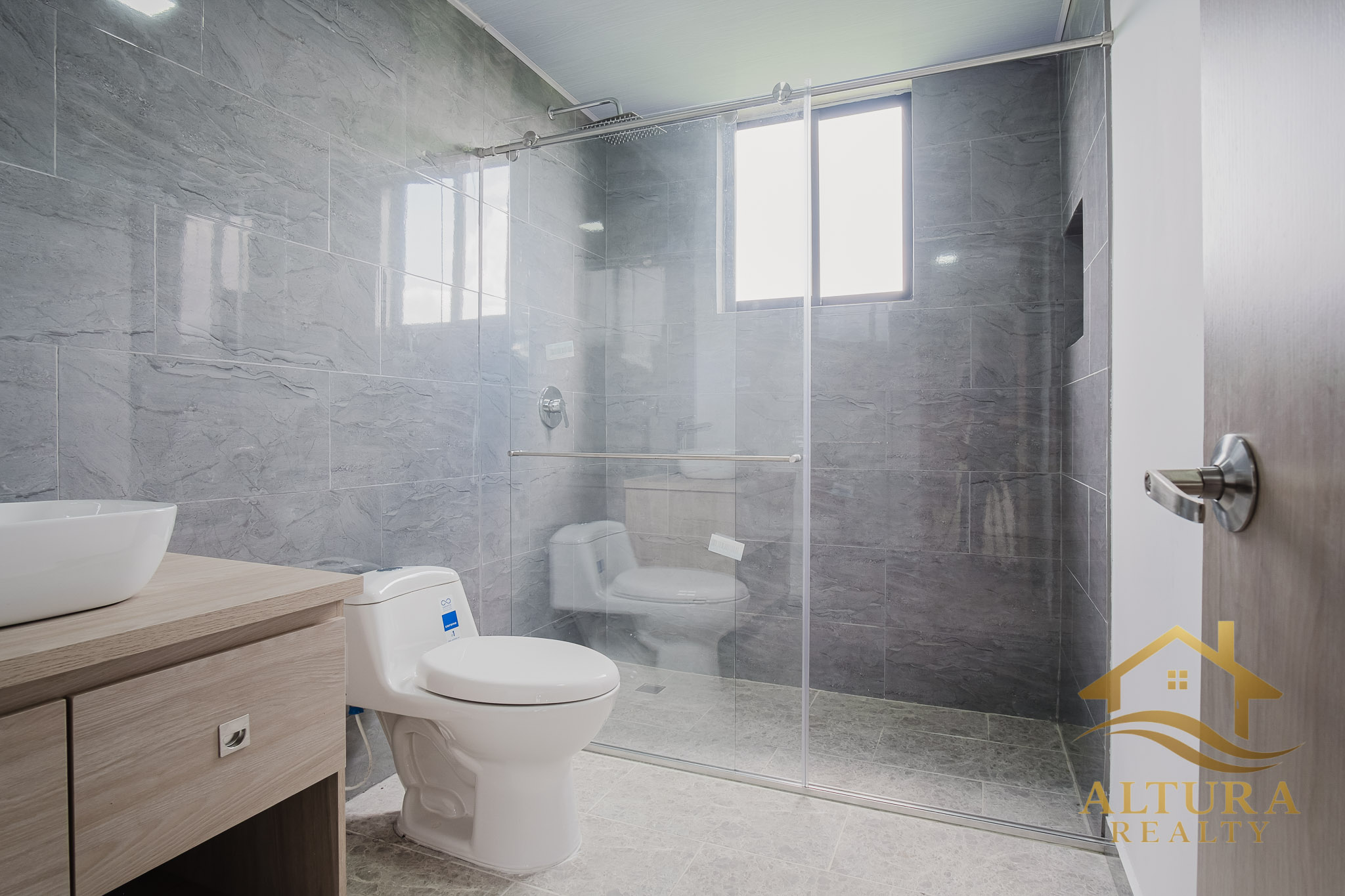 SE VENDE CASA CAMPESTRE EL CAIMO, TEBAIDA