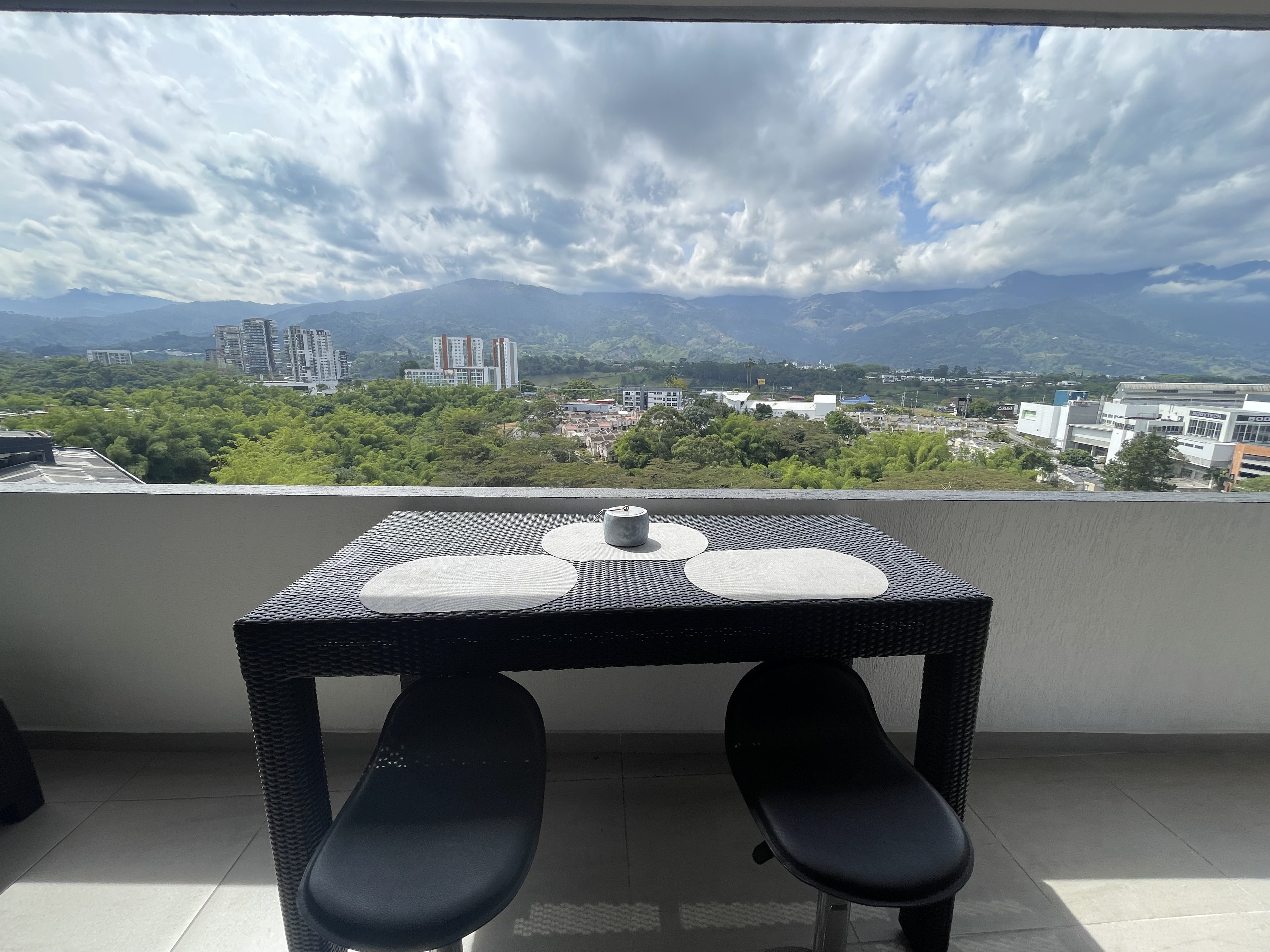 This 2 bedroom 2 bathroom apartment on the 11th floor of Clubhouse