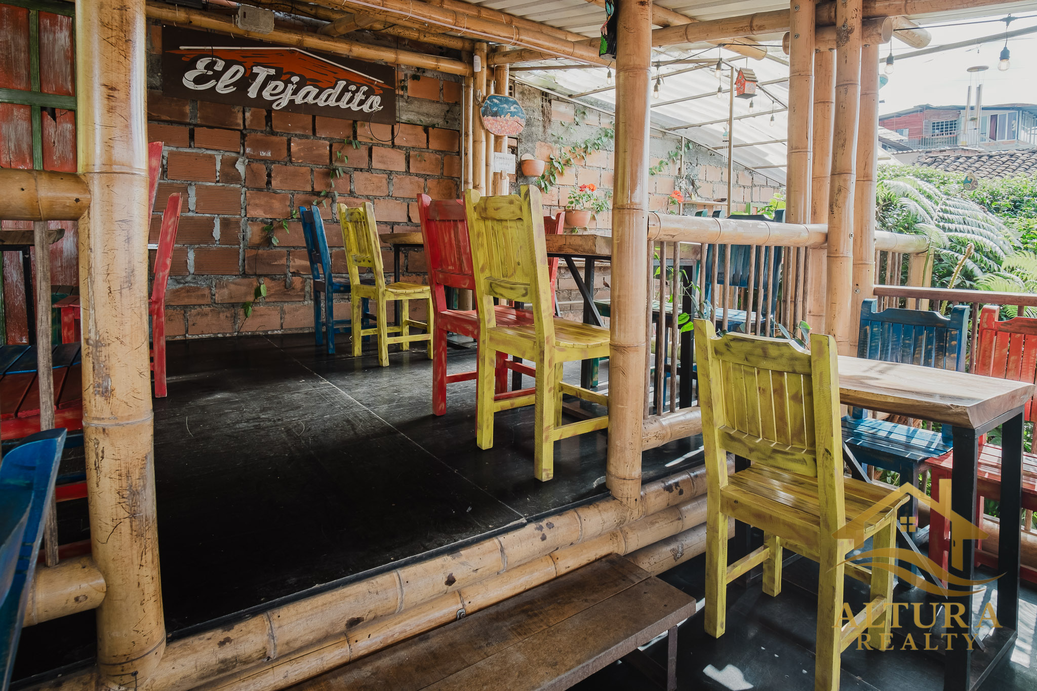 SE VENDE PRESTIGIOSO RESTAURANTE EN CIRCASIA QUINDIO