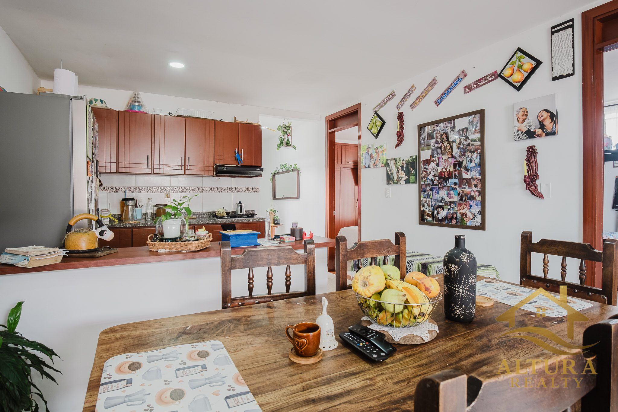 SE VENDE CASA 2 PISOS INDEPENDIENTES EN CALARCA QUINDIO