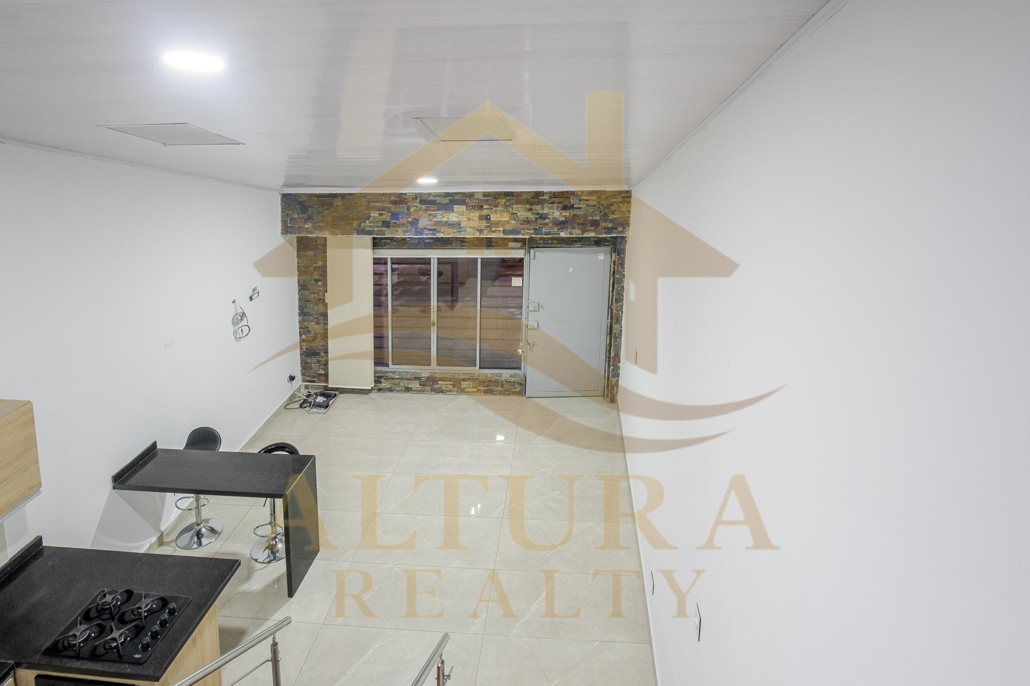 SE VENDE MODERNA CASA EN EL NORTE DE CIRCASIA