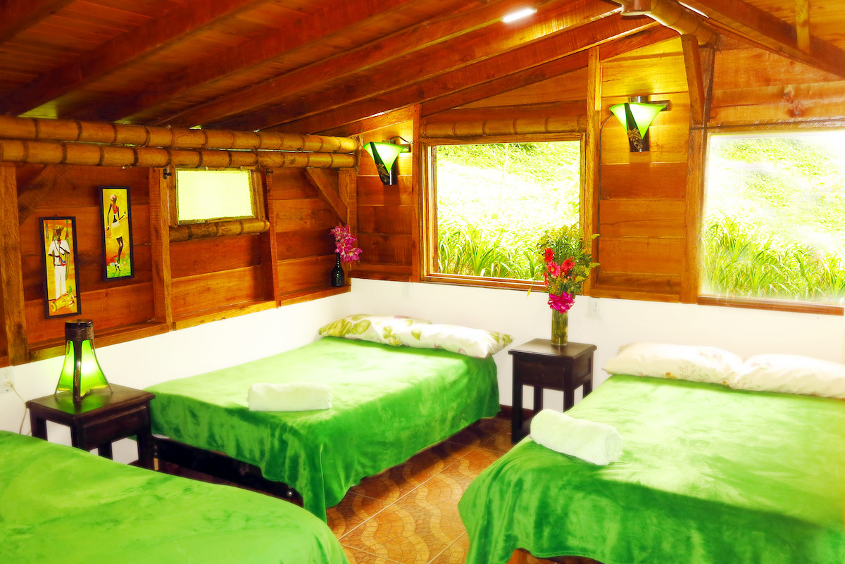 Oportunidad de Inversión en Eco-Lodge Frente al Río en Salento