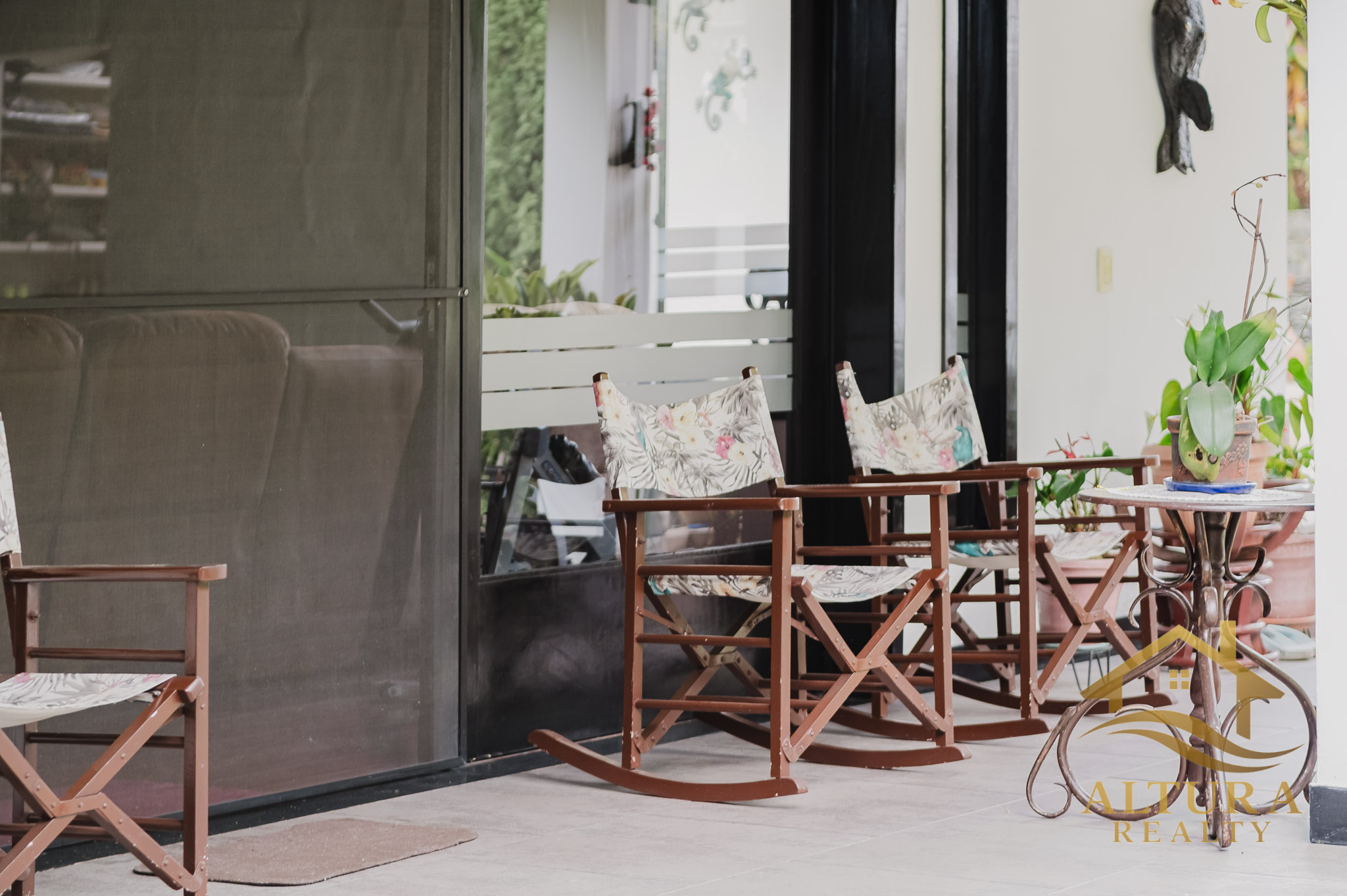 SE VENDE CASA EN CONJUNTO CERRADO A 5 MINUTOS DE ARMENIA