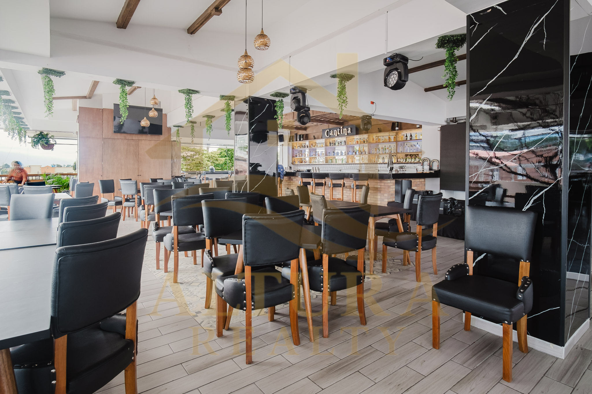 BUILDING FOR SALE IN CIRCASIA, QUINDÍO