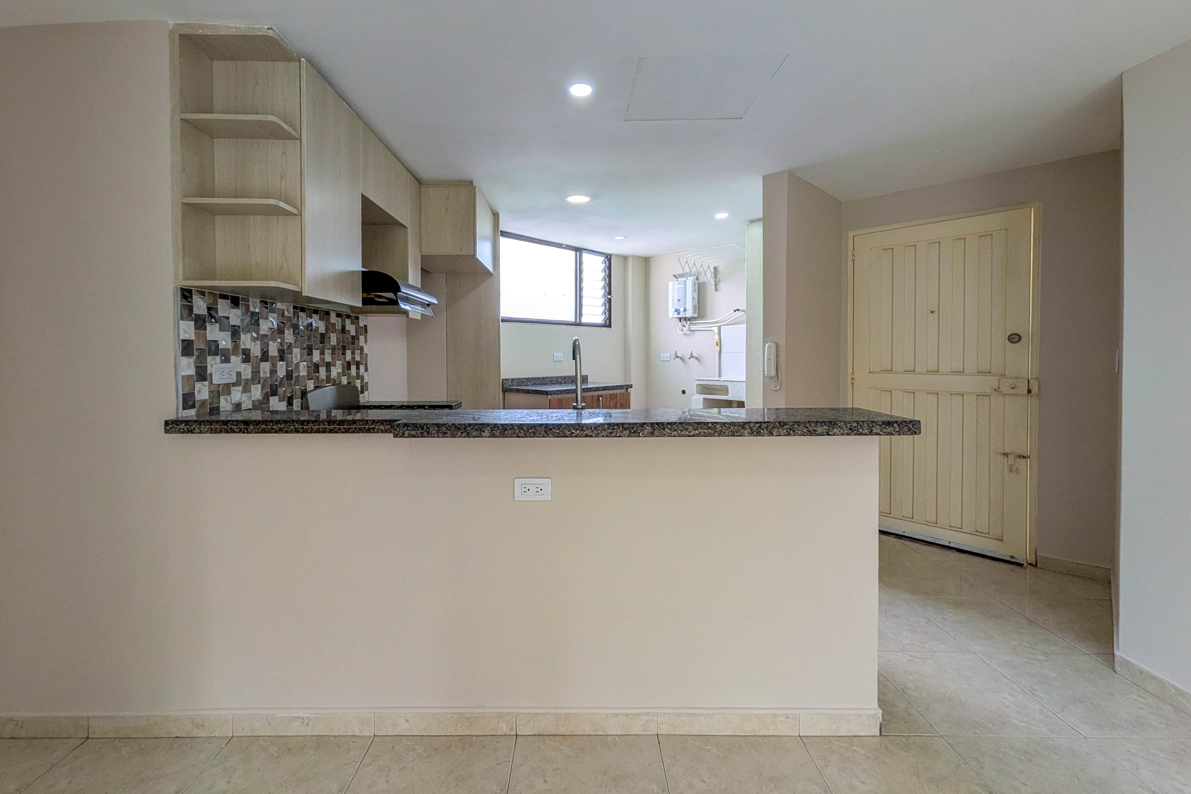 Apartamento de 3 habitaciones y banos en el conjunto La Abadia