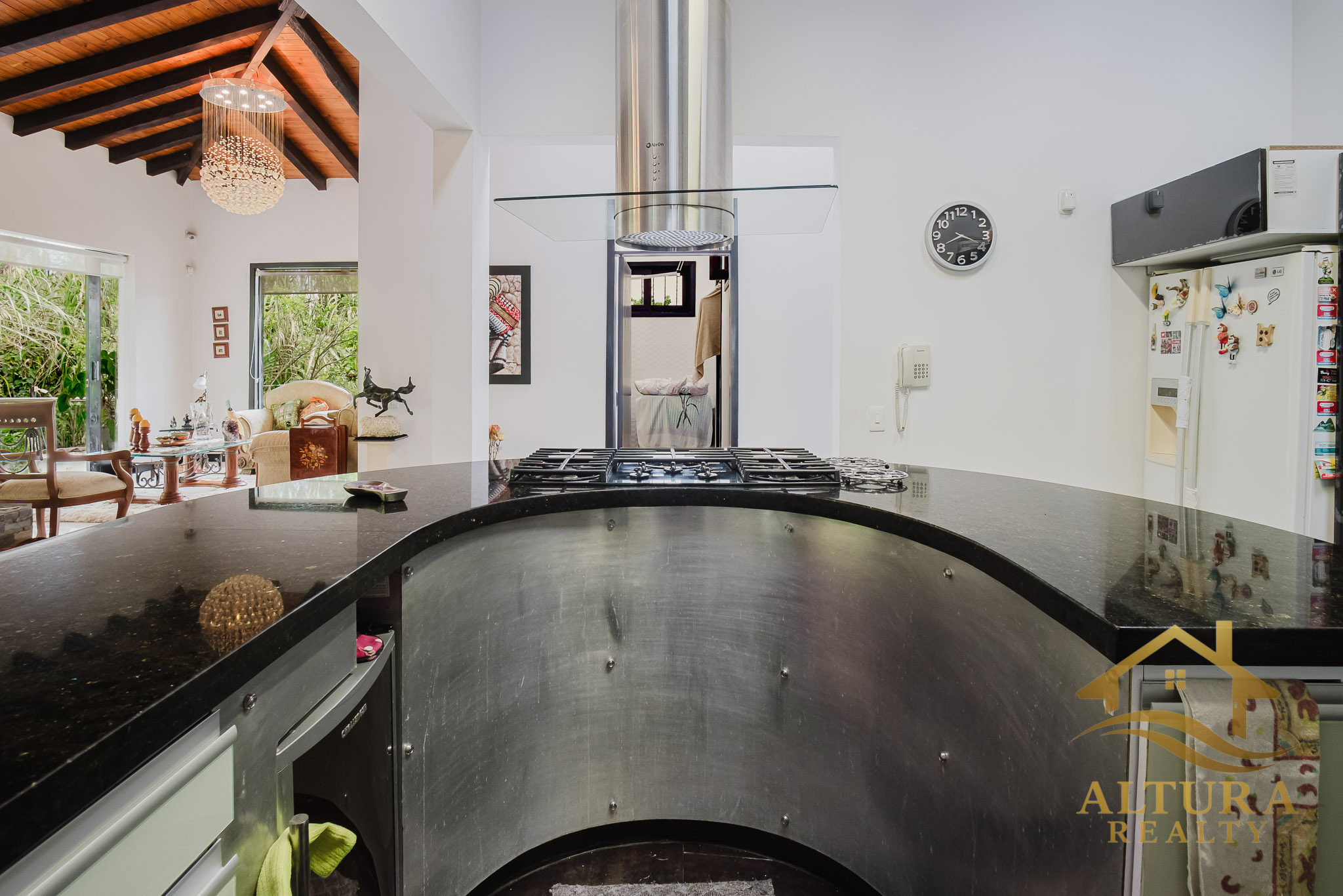 SE VENDE CASA EN CONJUNTO CERRADO A 5 MINUTOS DE ARMENIA