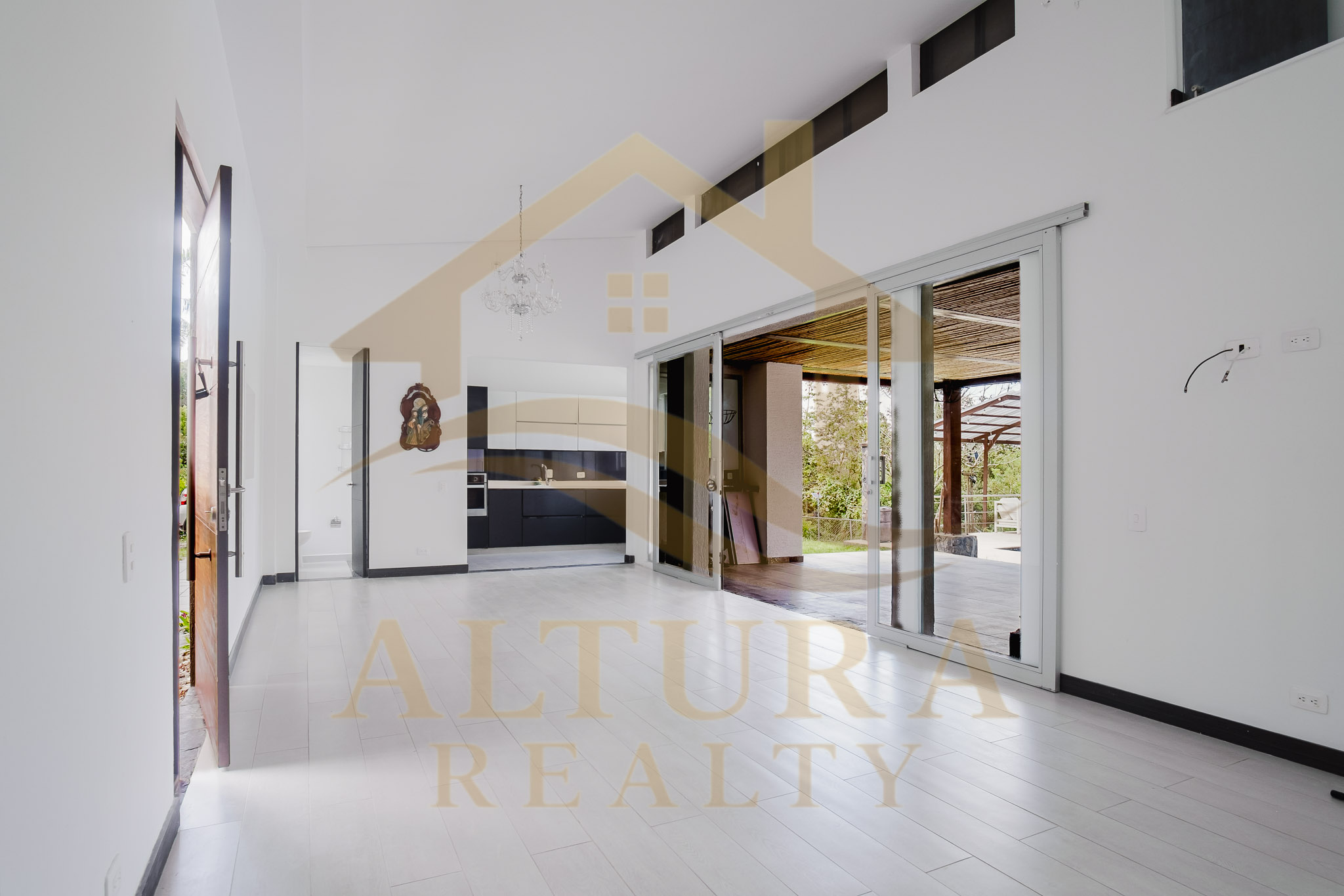 SE VENDE CASA CAMPESTRE ENTRE CIRCASIA Y ARMENIA CONJUNTO CERRADO