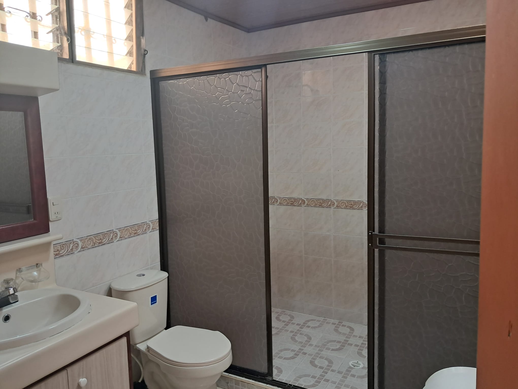 Casa de 2 habitaciones en venta en La Virginia
