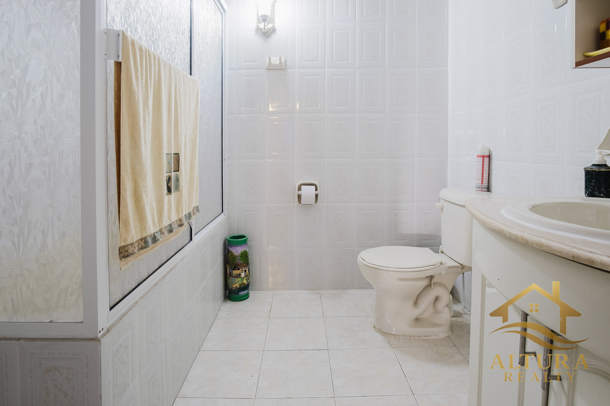 SE VENDE CASA CAMPESTRE EN ALCALA