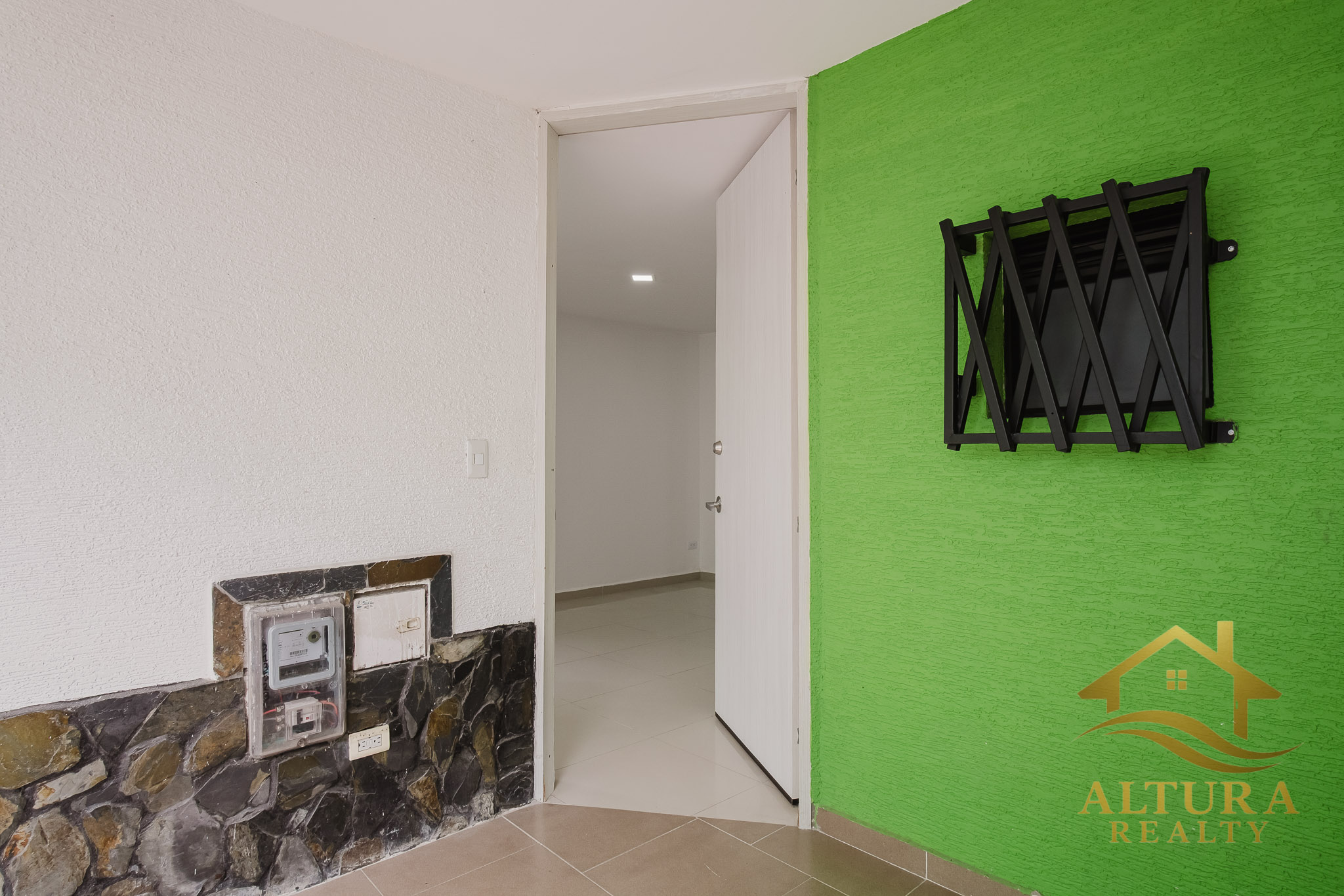 SE VENDE CASA CENTRAL EN CALARCA QUINDIO