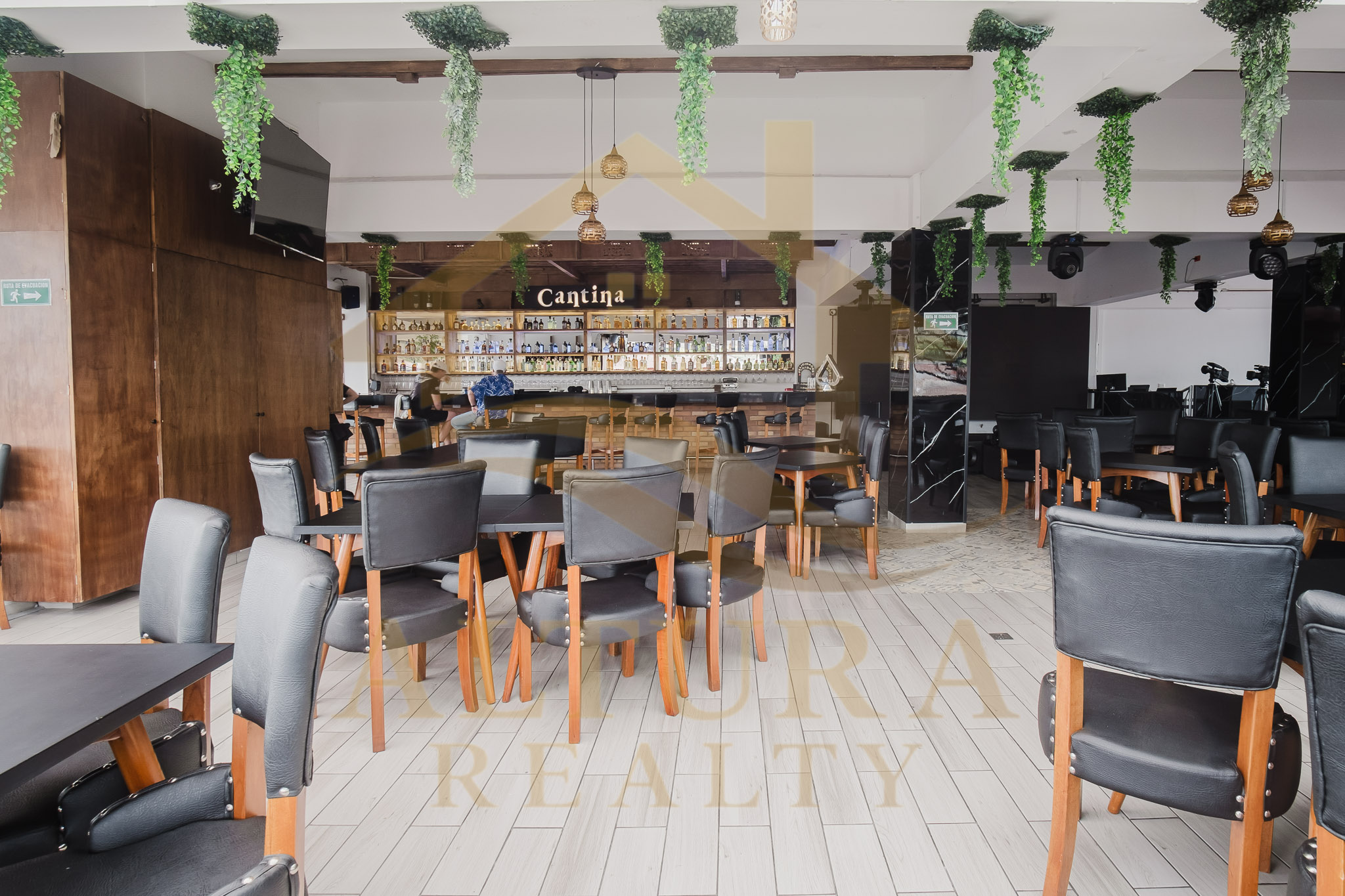 BUILDING FOR SALE IN CIRCASIA, QUINDÍO