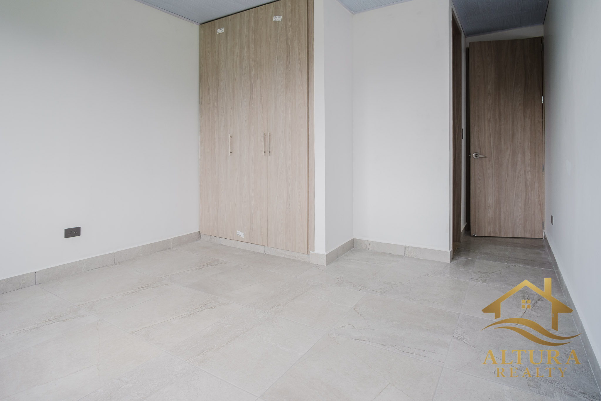 SE VENDE CASA CAMPESTRE EL CAIMO, TEBAIDA