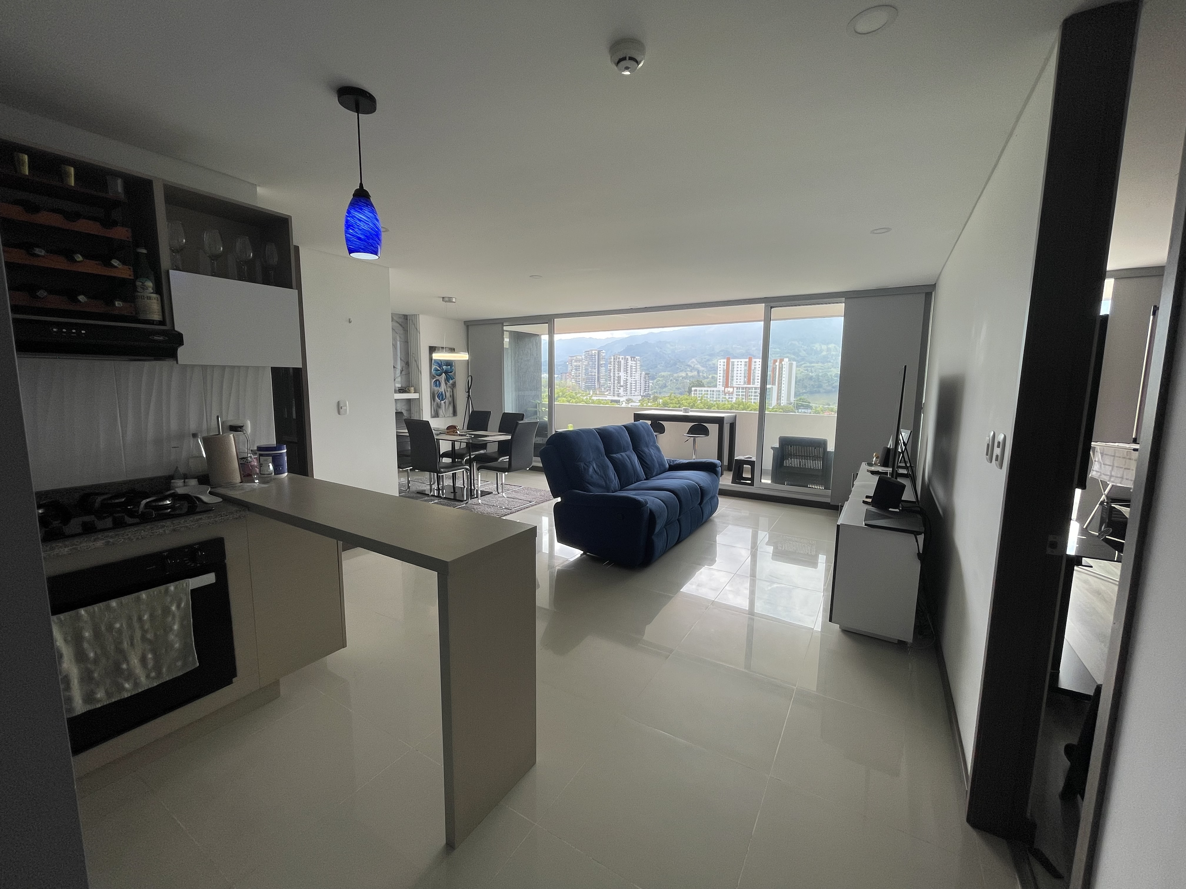 This 2 bedroom 2 bathroom apartment on the 11th floor of Clubhouse