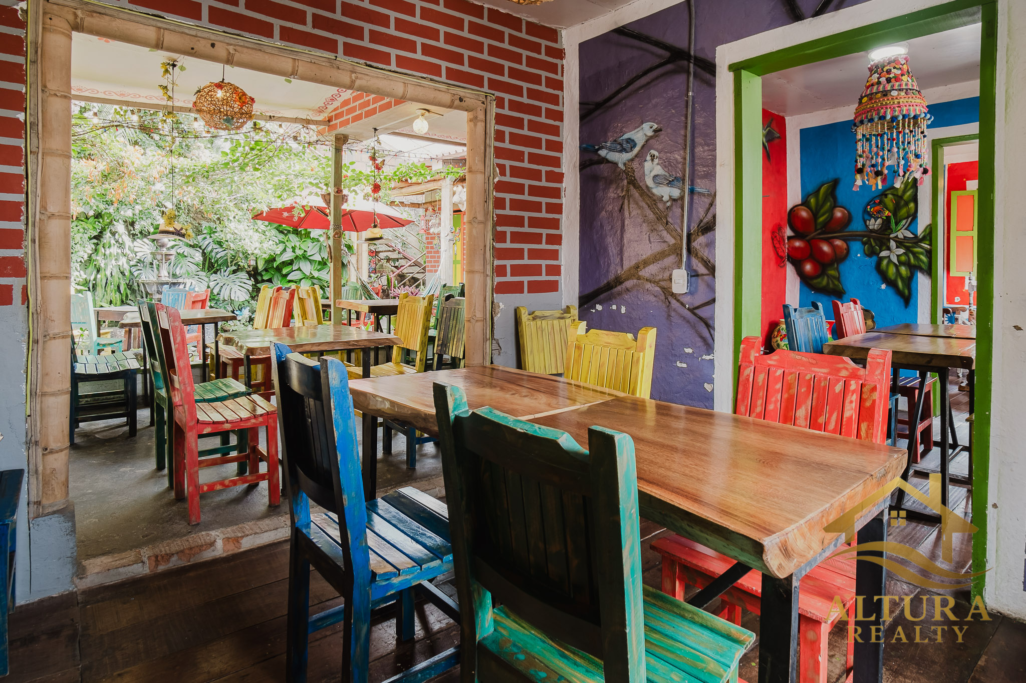 SE VENDE PRESTIGIOSO RESTAURANTE EN CIRCASIA QUINDIO