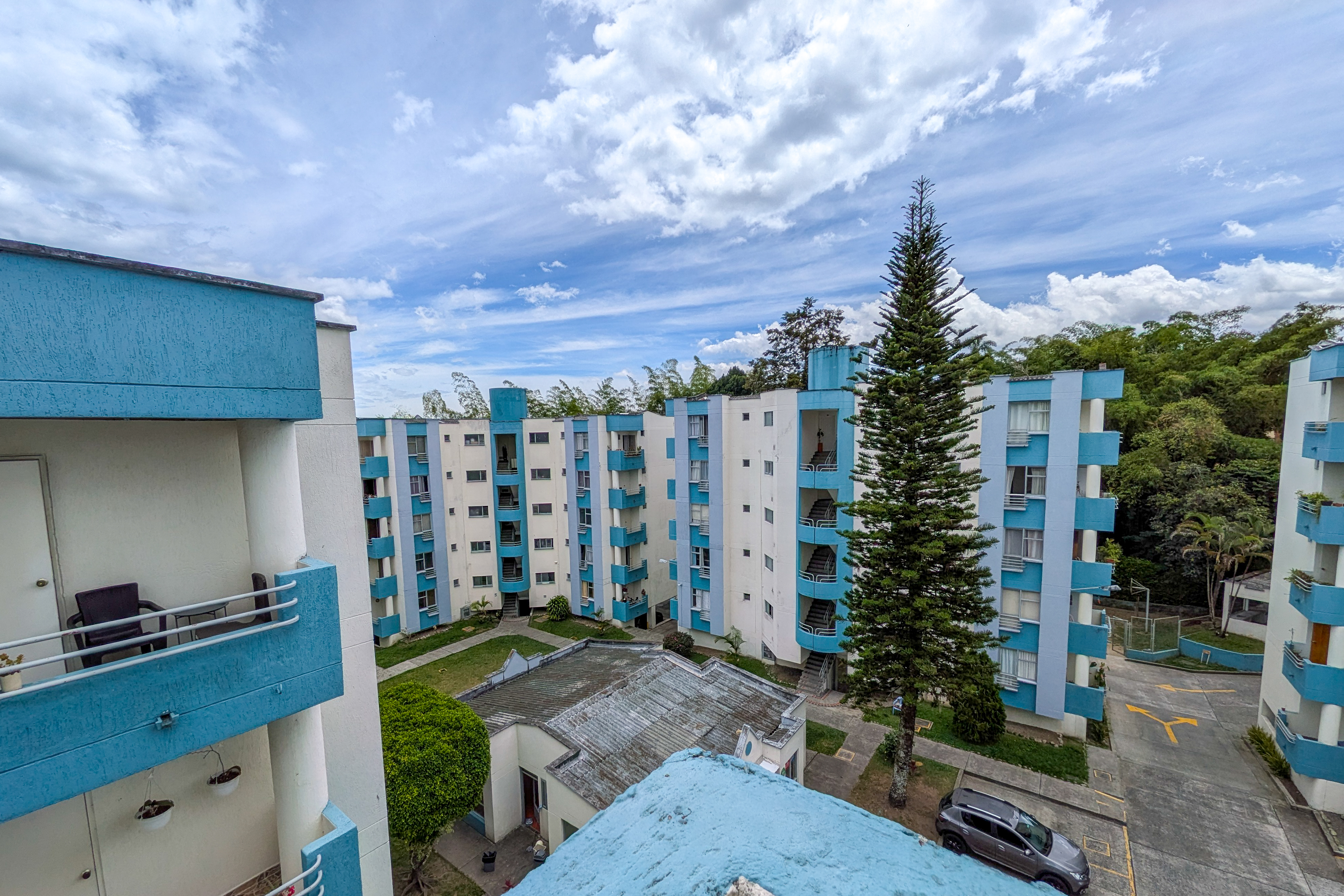 Apartamento de 3 habitaciones y banos en el conjunto La Abadia