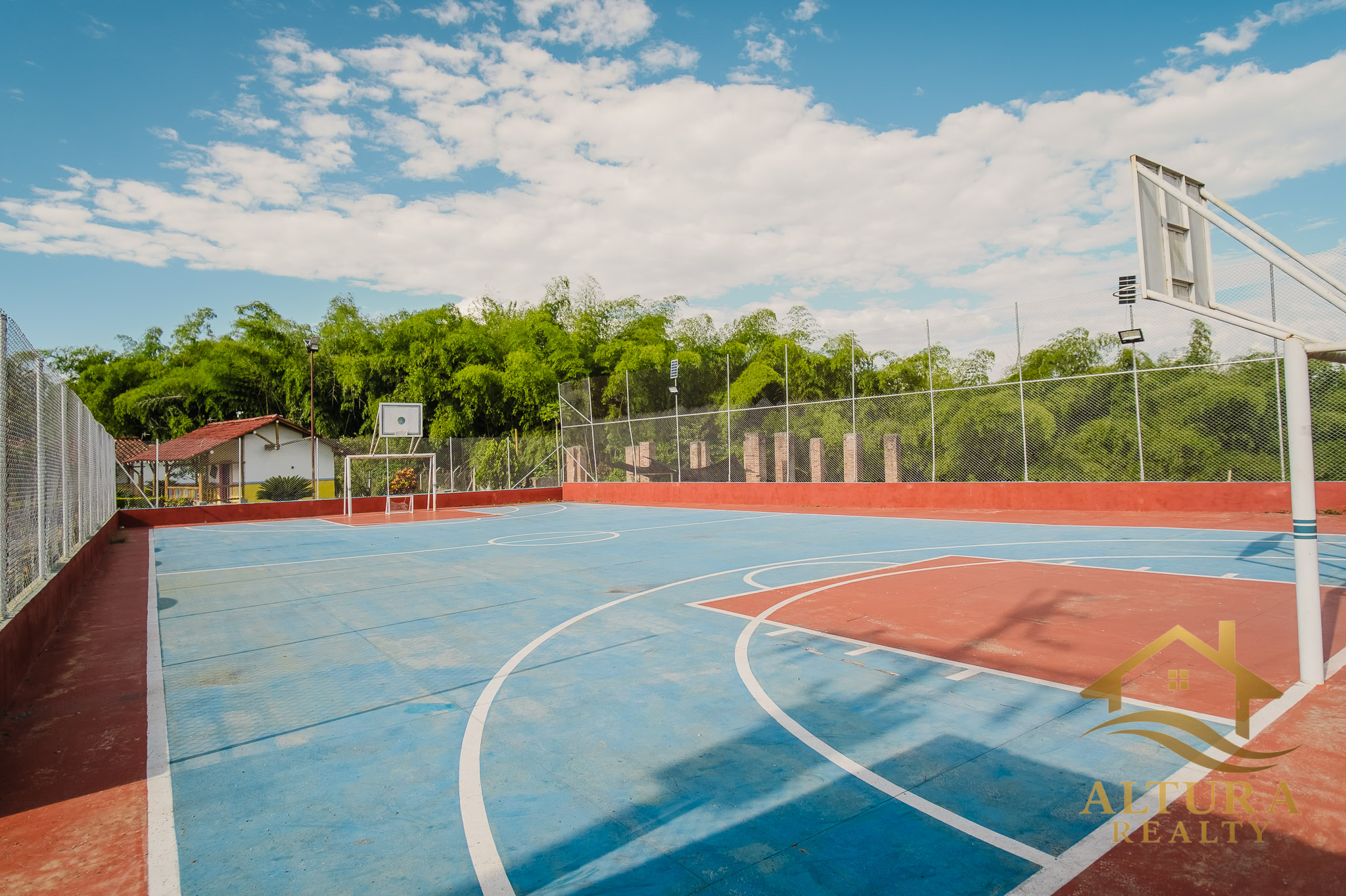 SE VENDE ESPECTACULAR HOTEL CAMPESTRE QUINDIO.