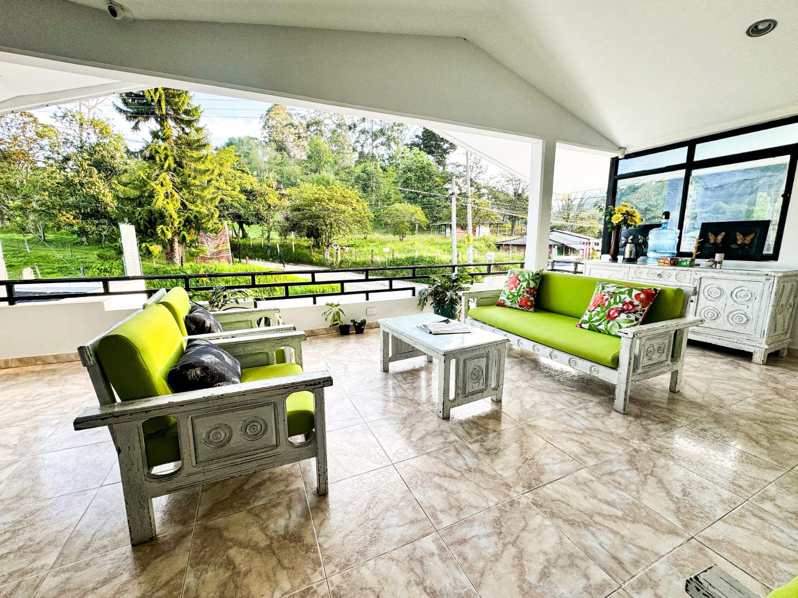 Hotel con Restaurante, Café y Bar En Venta Salento Quindío