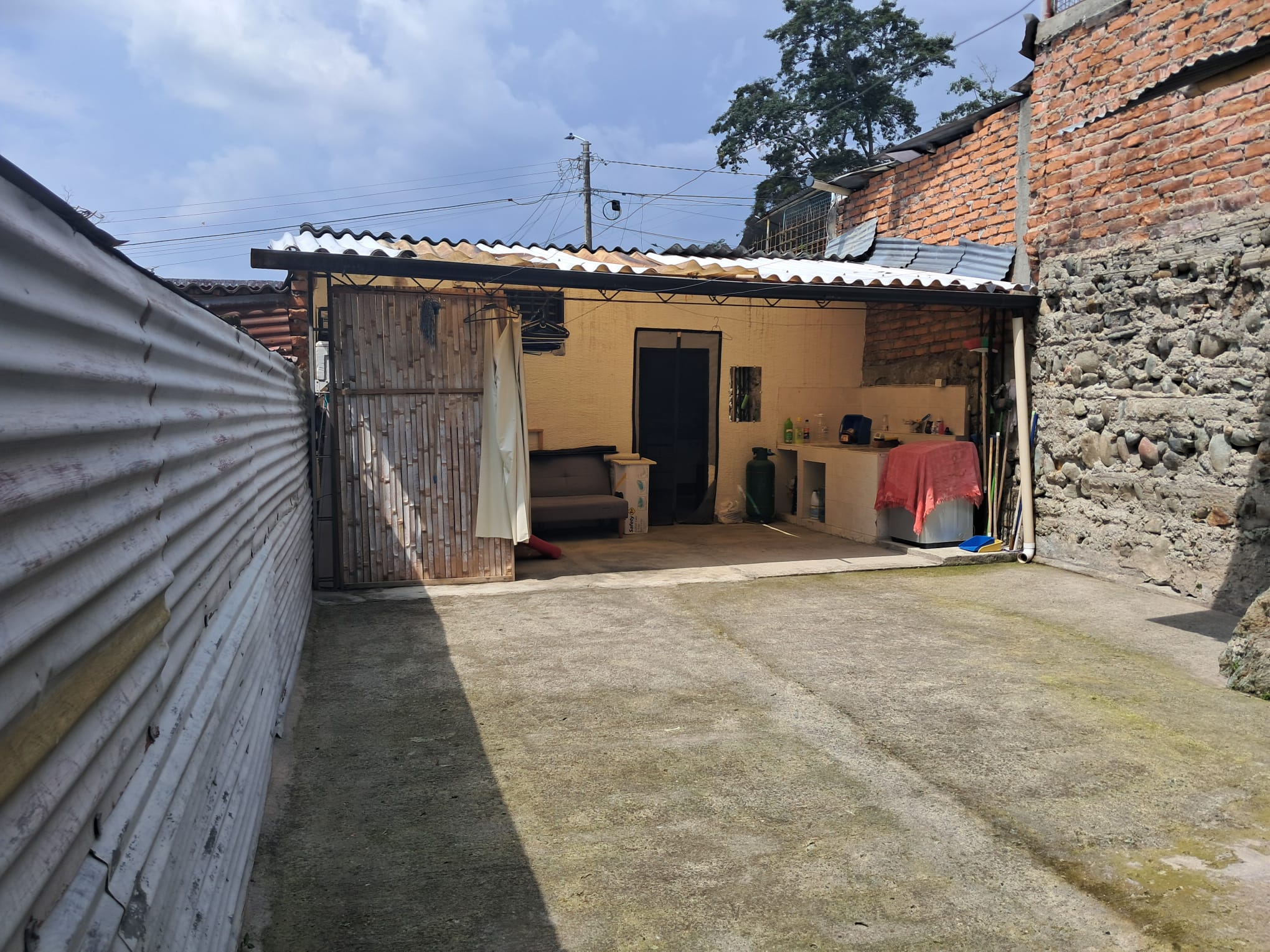 Casa de 2 habitaciones en venta en La Virginia