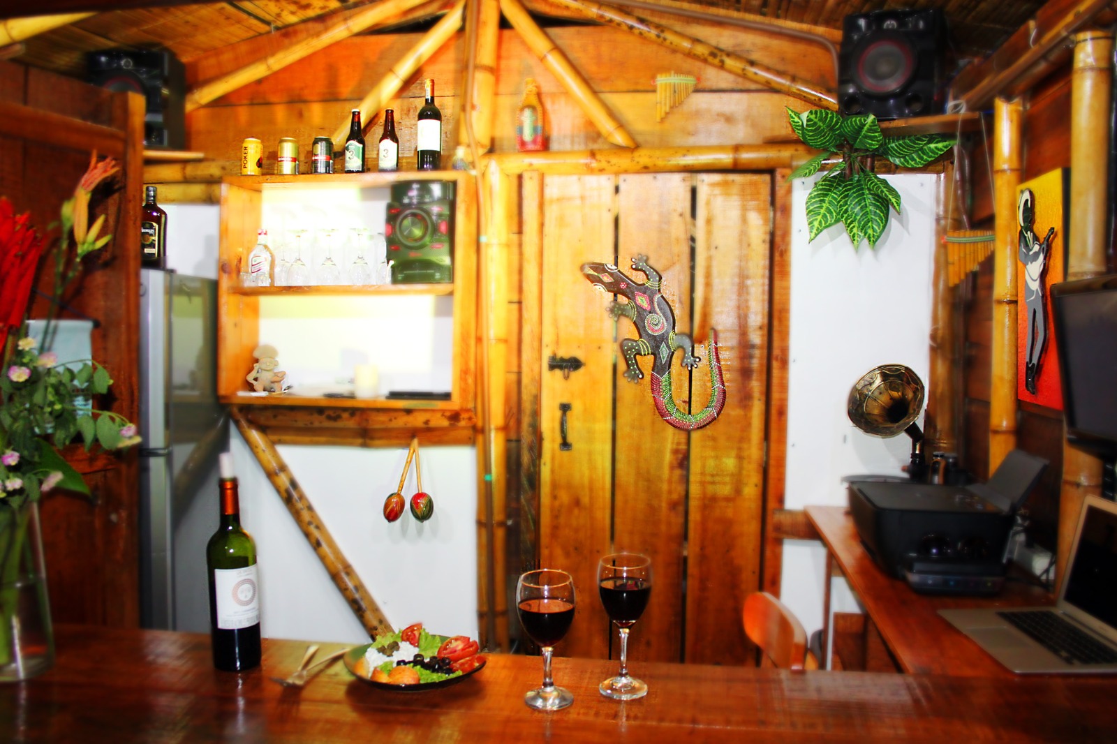 Oportunidad de Inversión en Eco-Lodge Frente al Río en Salento