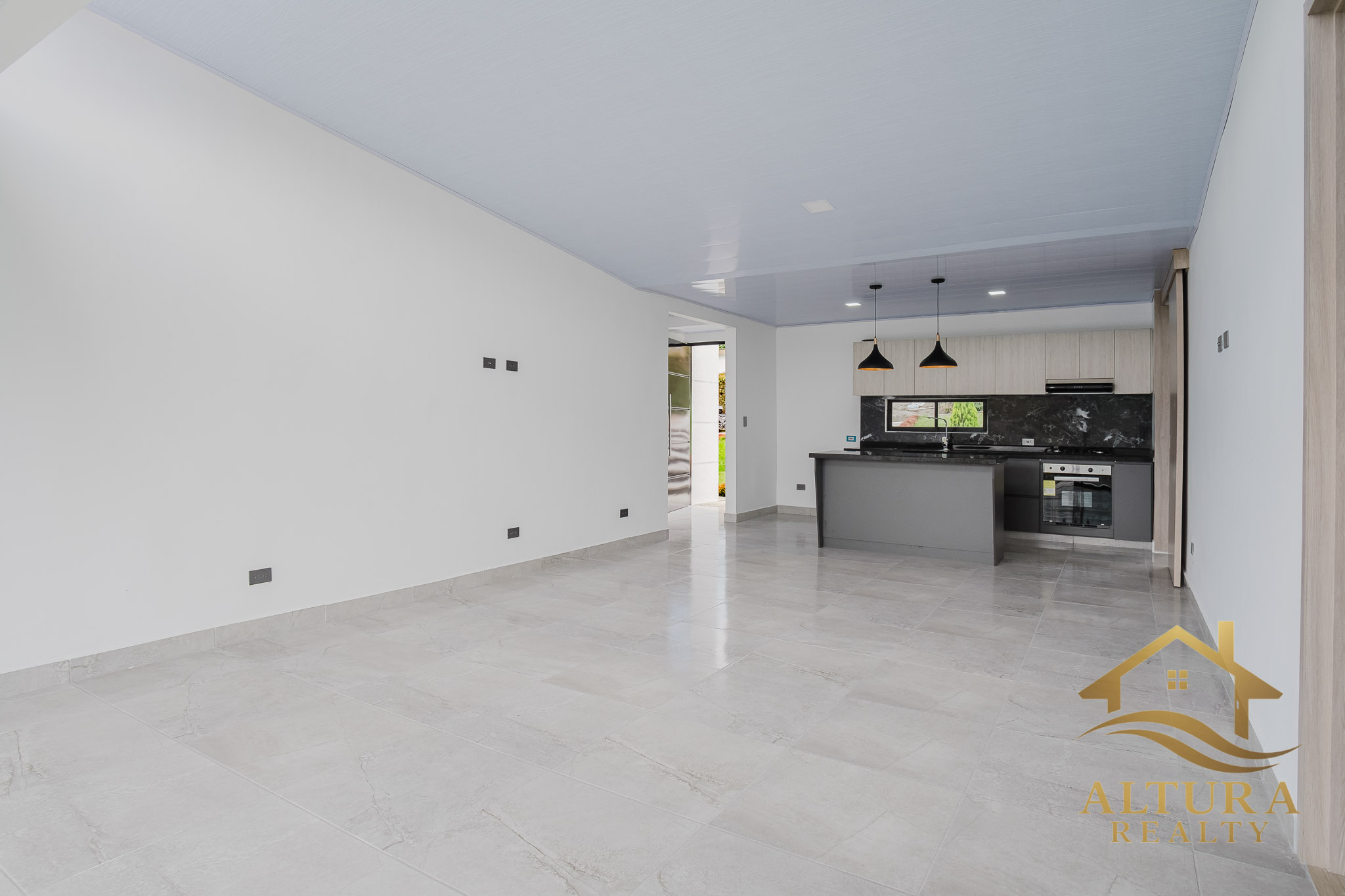 SE VENDE CASA CAMPESTRE EL CAIMO, TEBAIDA