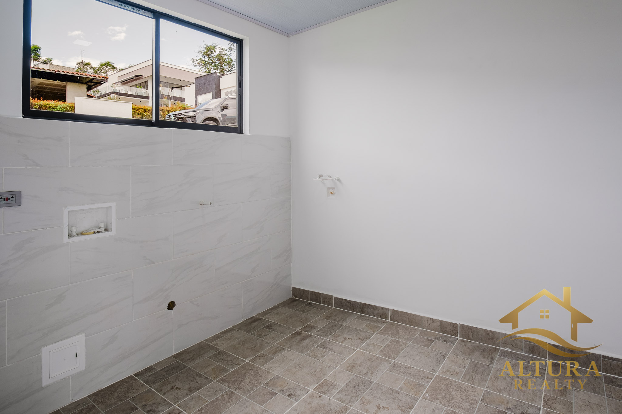 SE VENDE CASA CAMPESTRE EL CAIMO, TEBAIDA