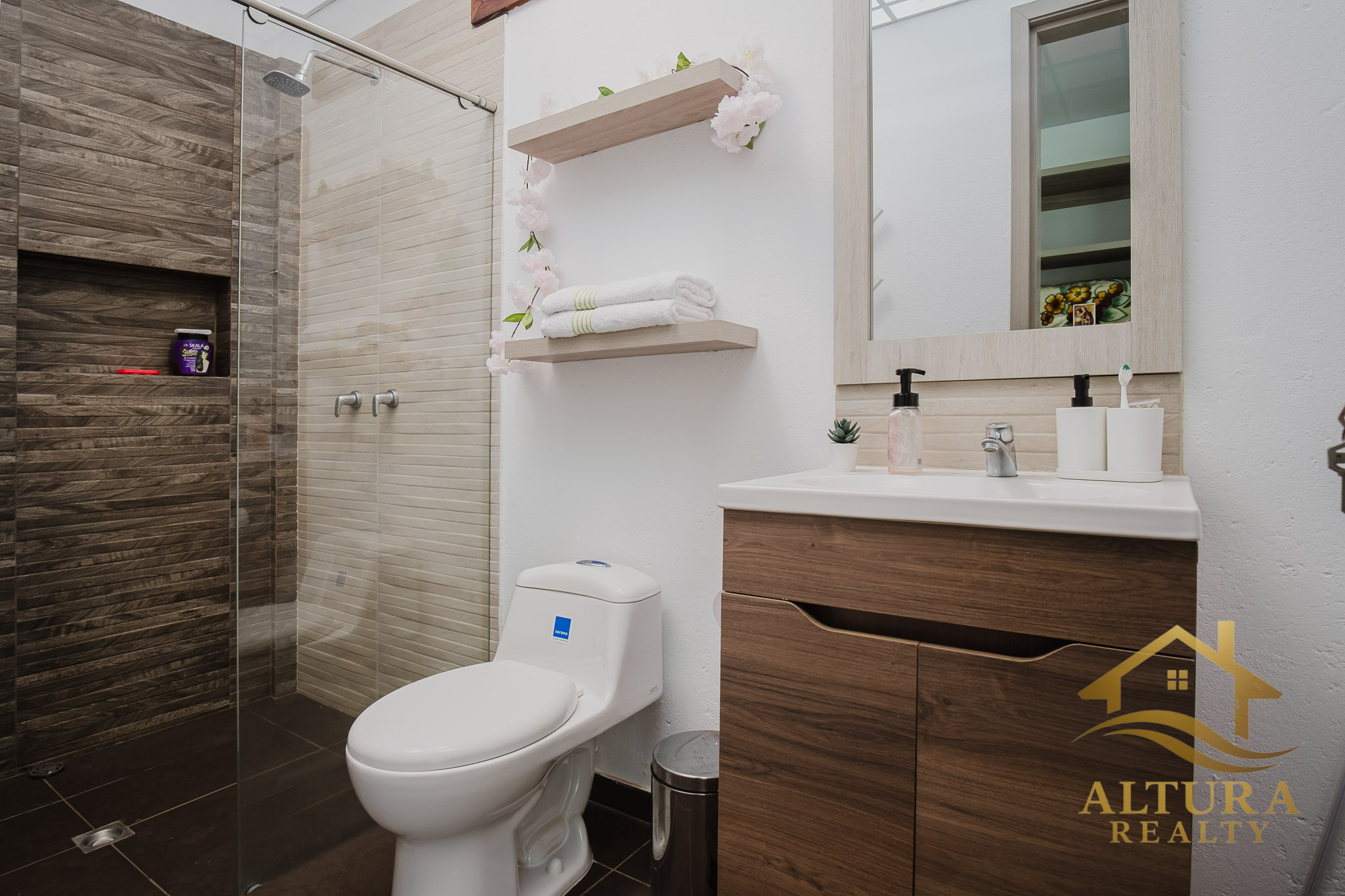 SE VENDE HERMOSA CASA CAMPESTRE CIRCASIA QUINDIO