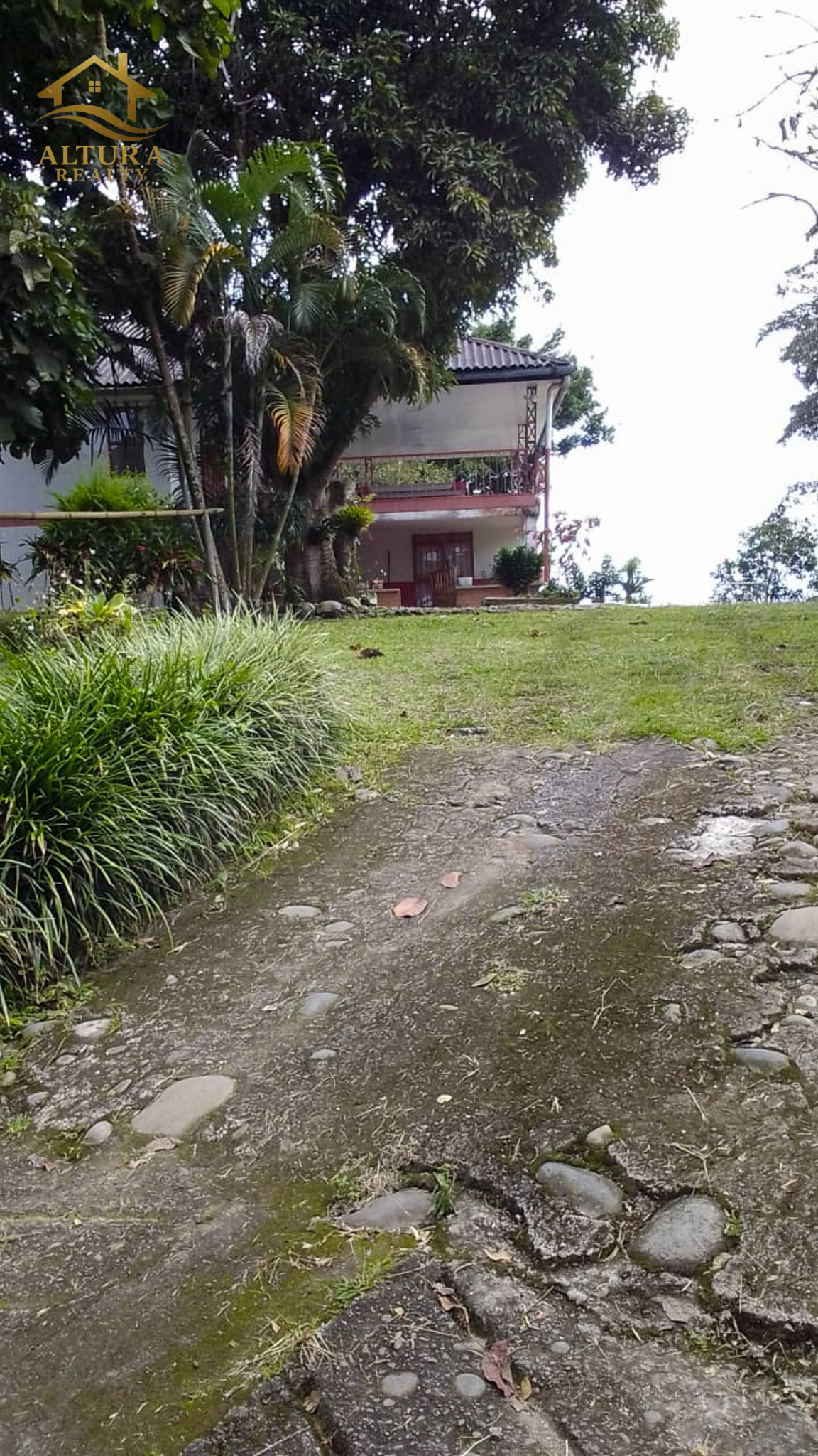 SE VENDE FINCA EN CIRCASIA QUINDIO