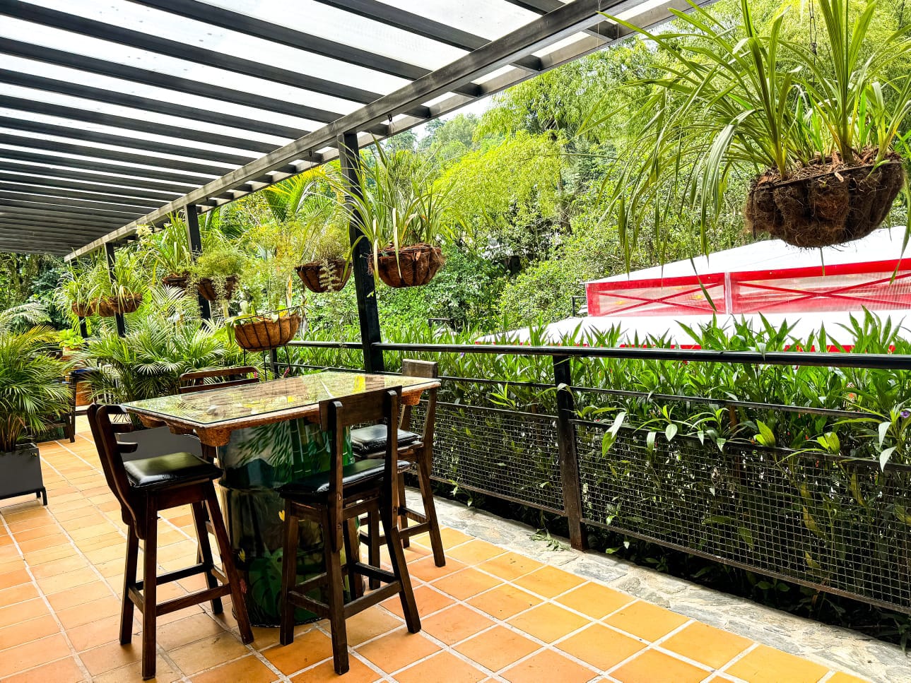 Hotel con Restaurante, Café y Bar En Venta Salento Quindío