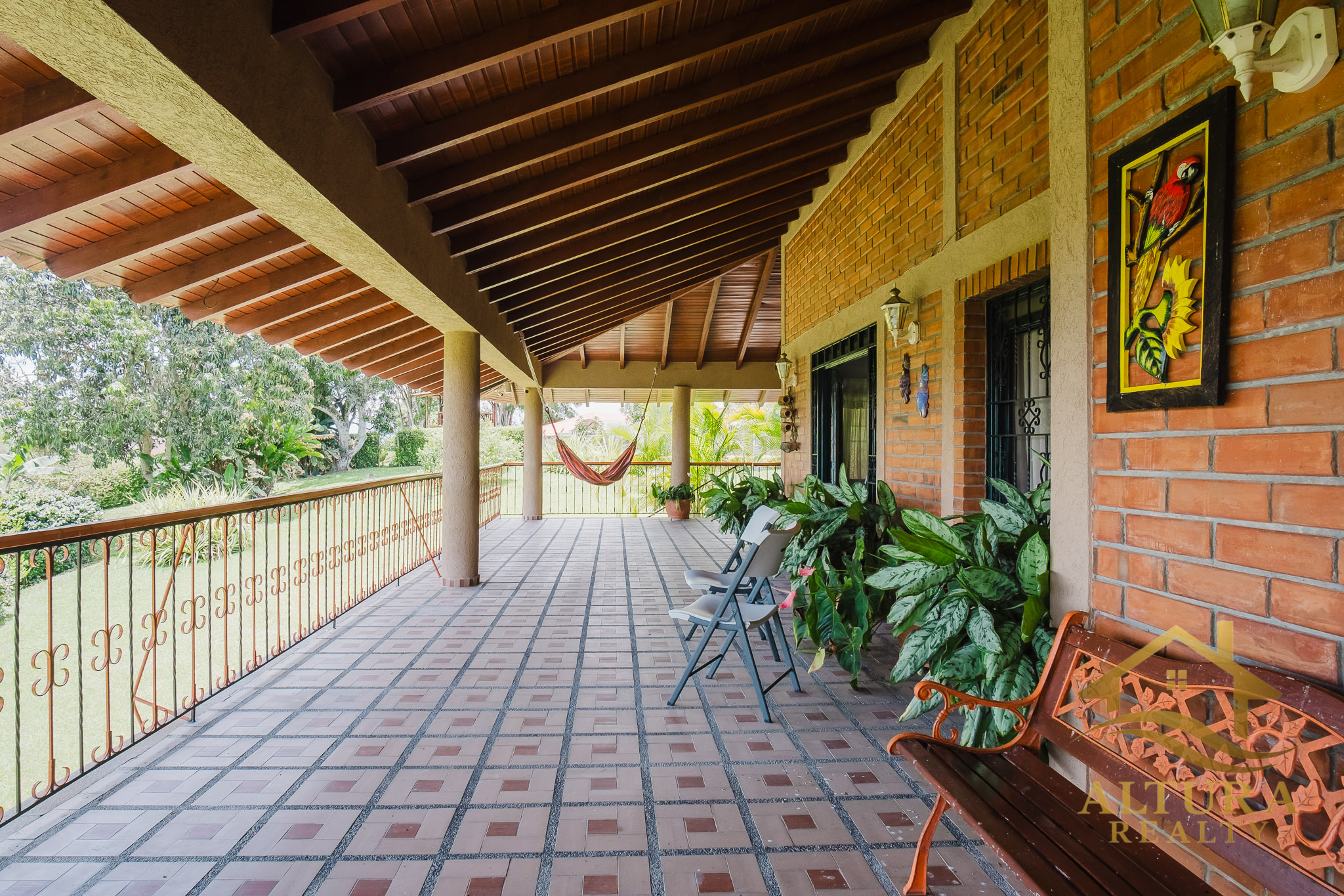 SE VENDE CASA CAMPESTRE EN ALCALA